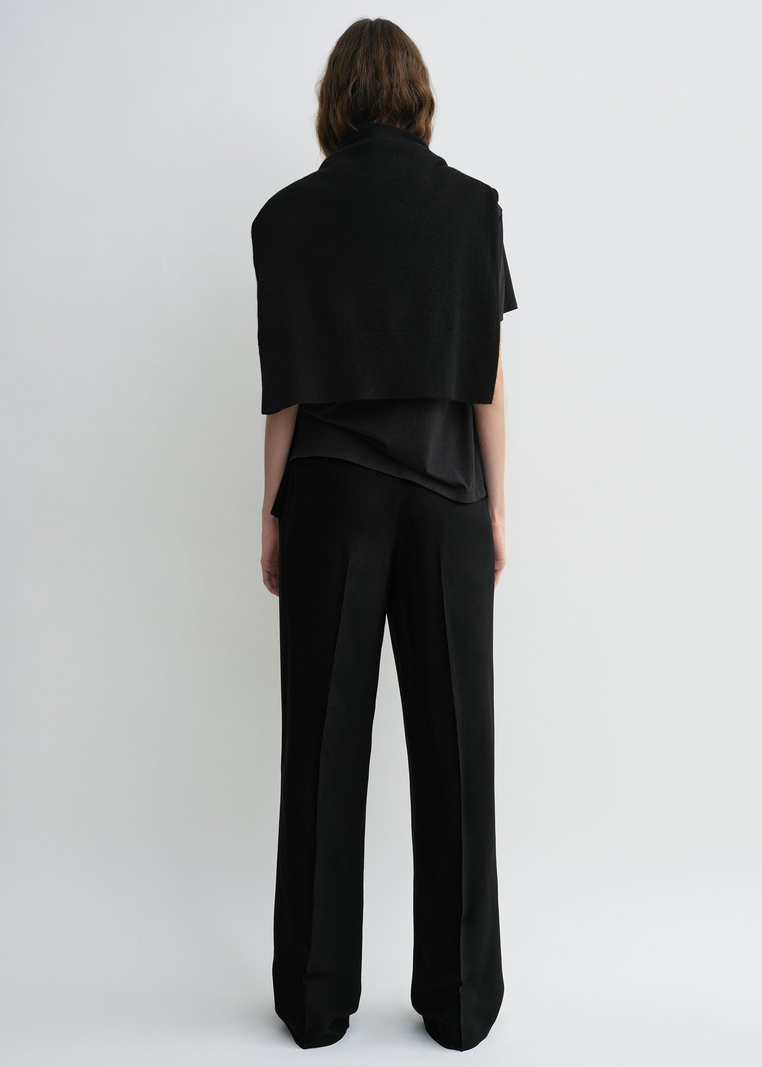 Double-pleat fluid trousers black petite