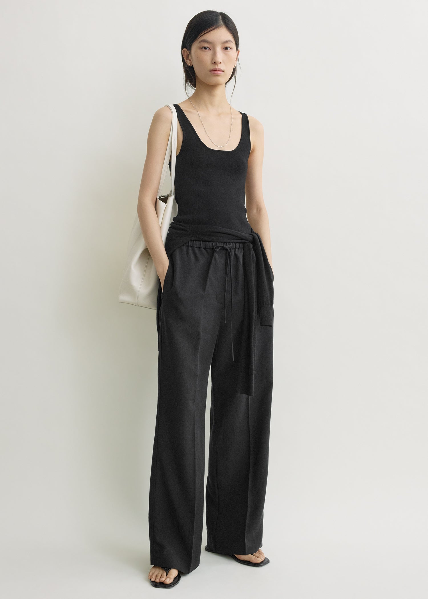 Fluid drawstring trousers black