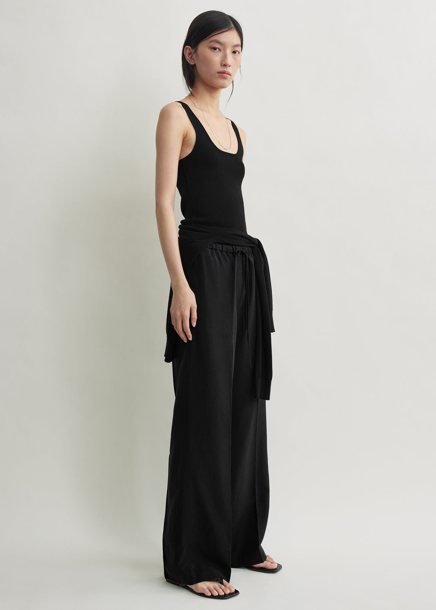 Fluid drawstring trousers black