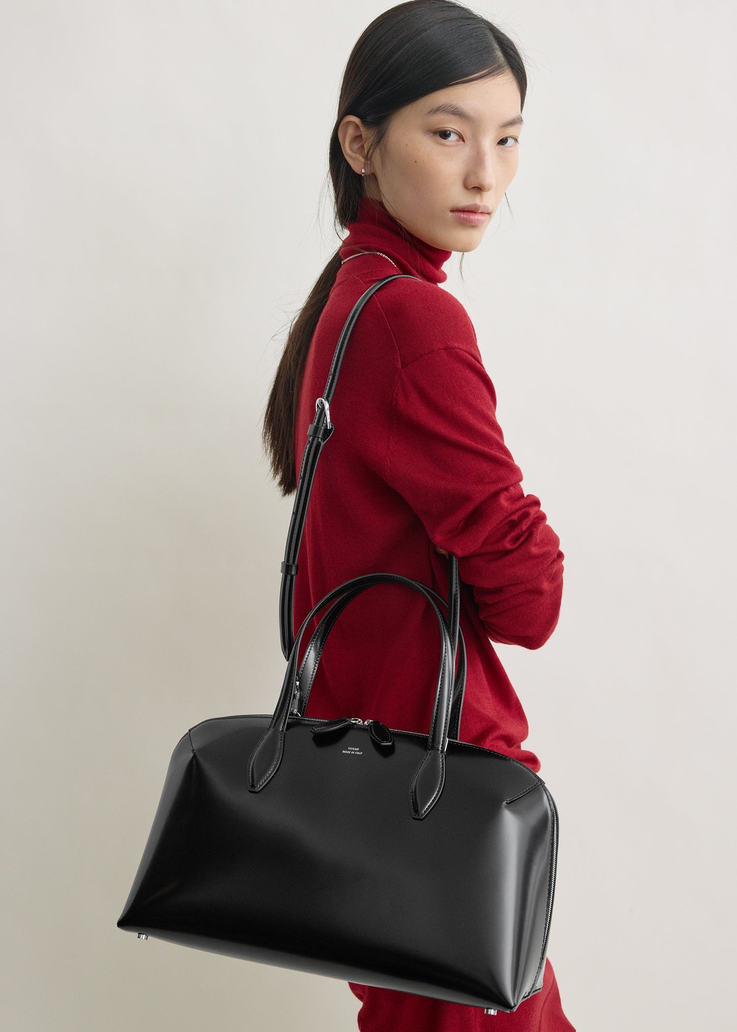 Medium box-leather day tote black