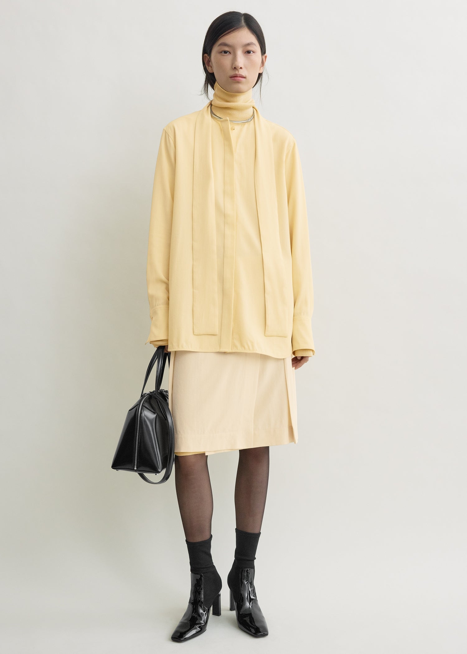 Long scarf blouse champagne