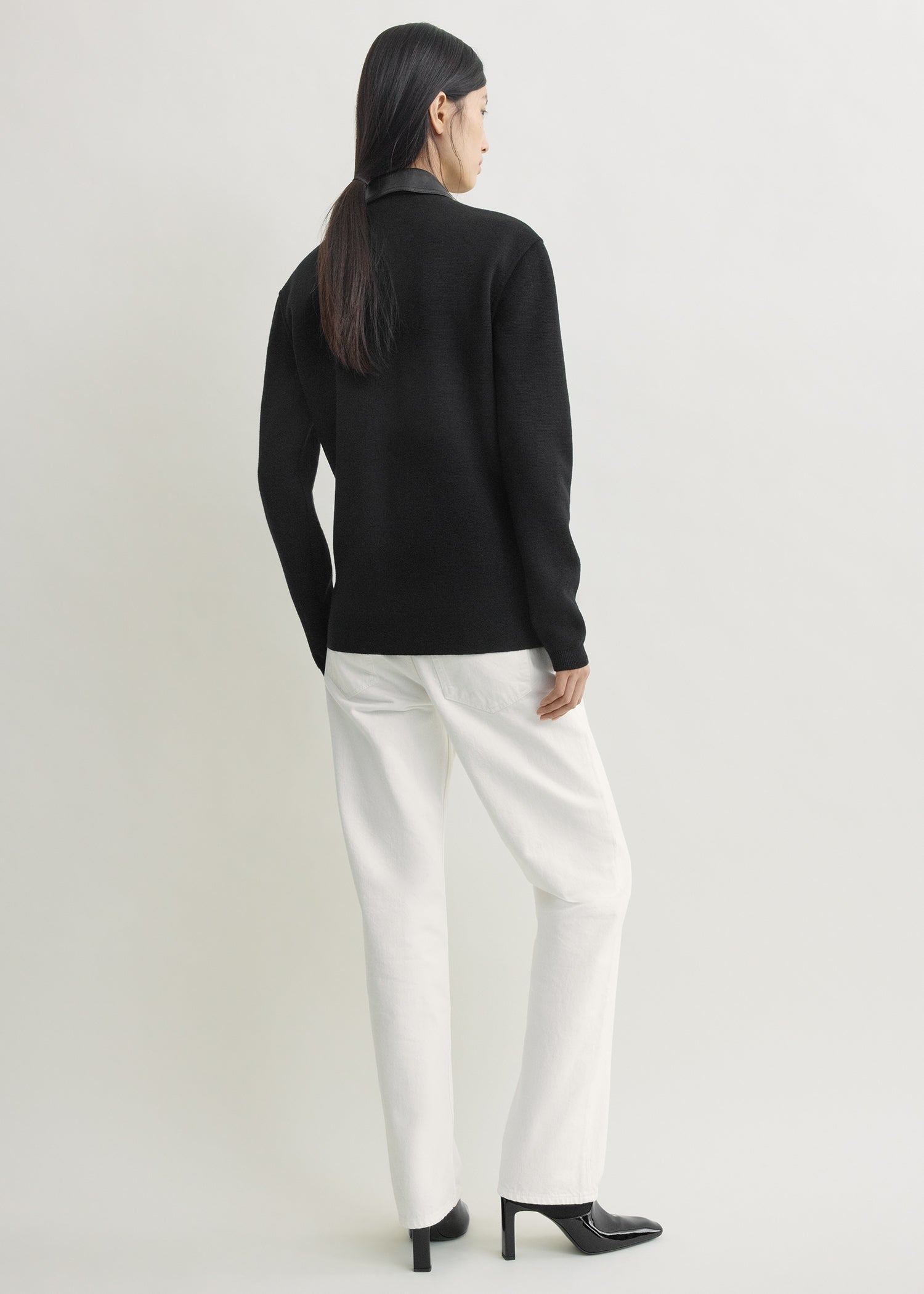 Patch pocket shirt black