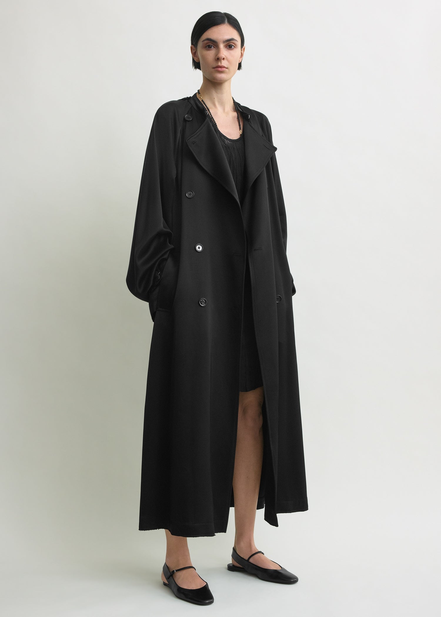 Draped satin trench black – TOTEME