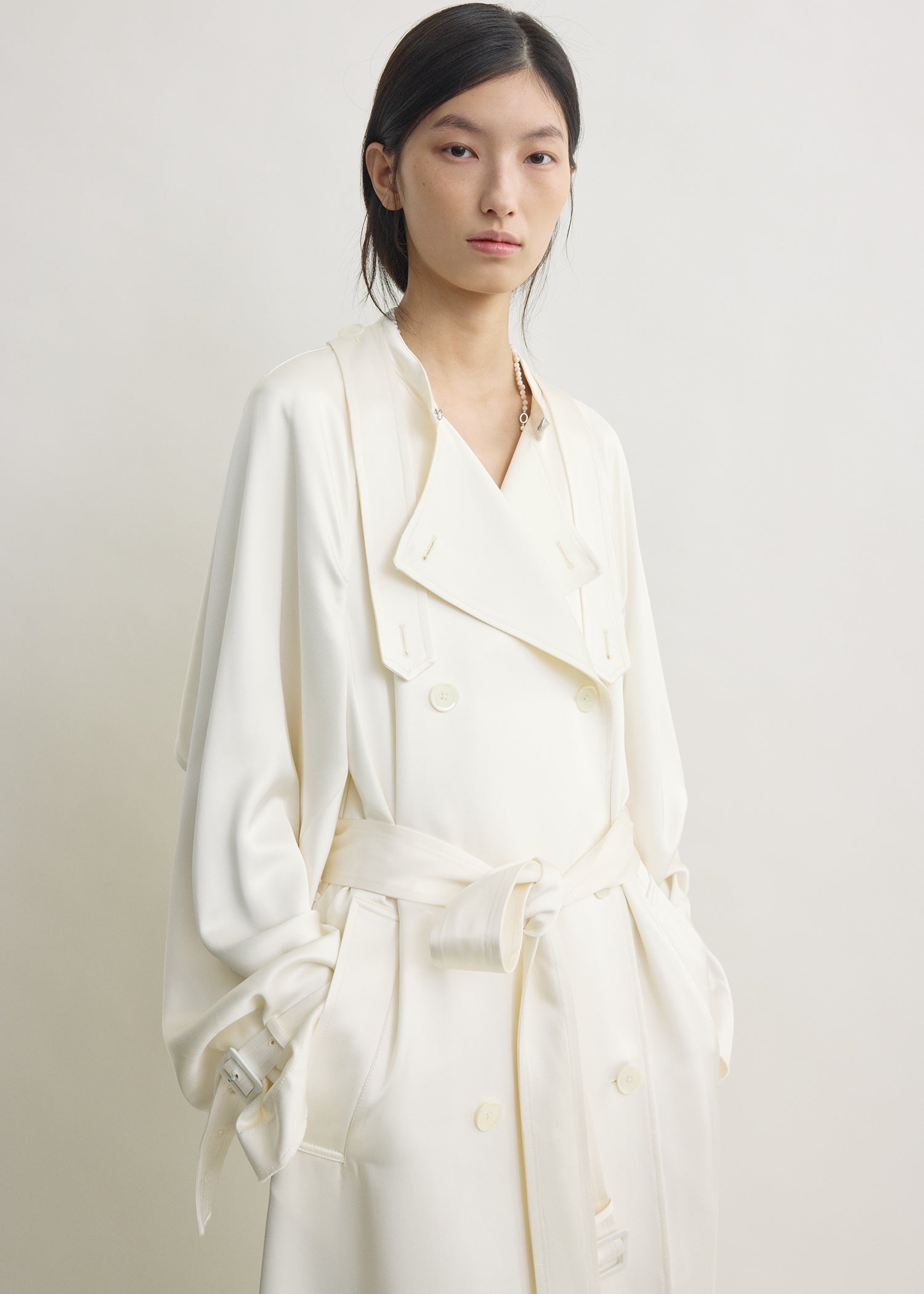 Draped satin trench off-white