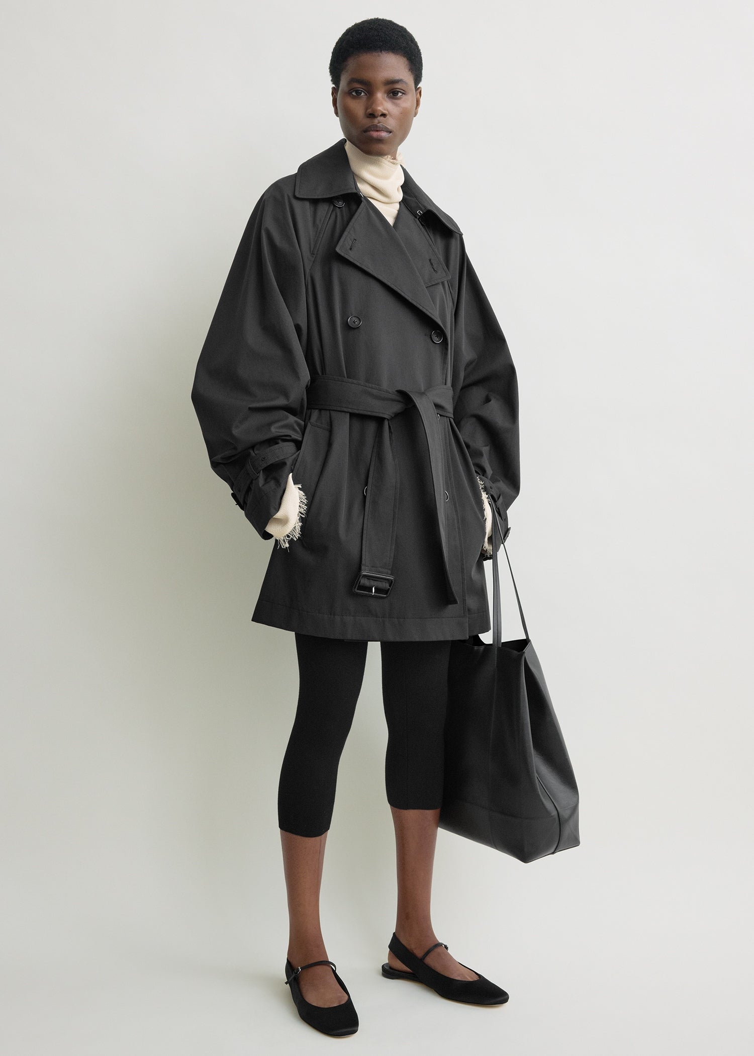 【TOTEME】WASHED COTTON JACKET 黒 Washed Cotton Overshirt Jacket – La Garçonne