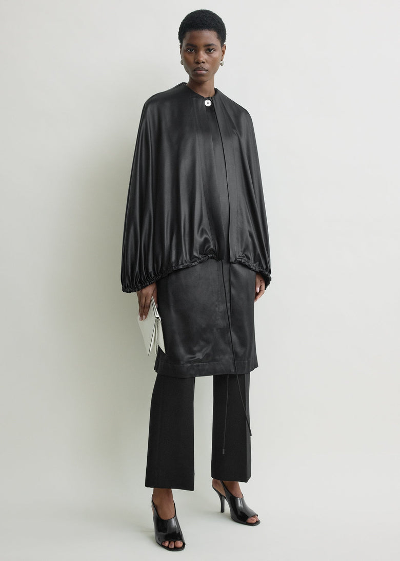 Detachable cape evening coat black