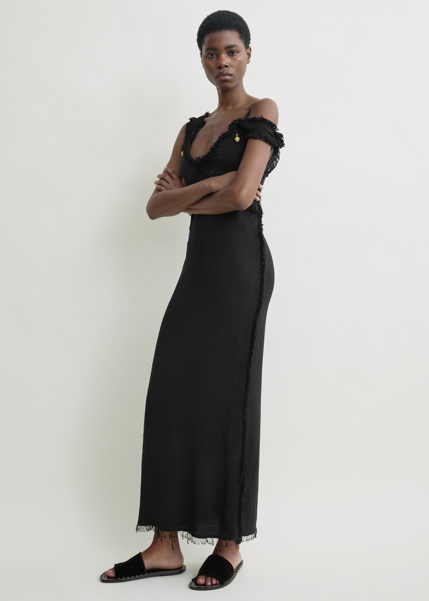 V-neck raw slip dress black
