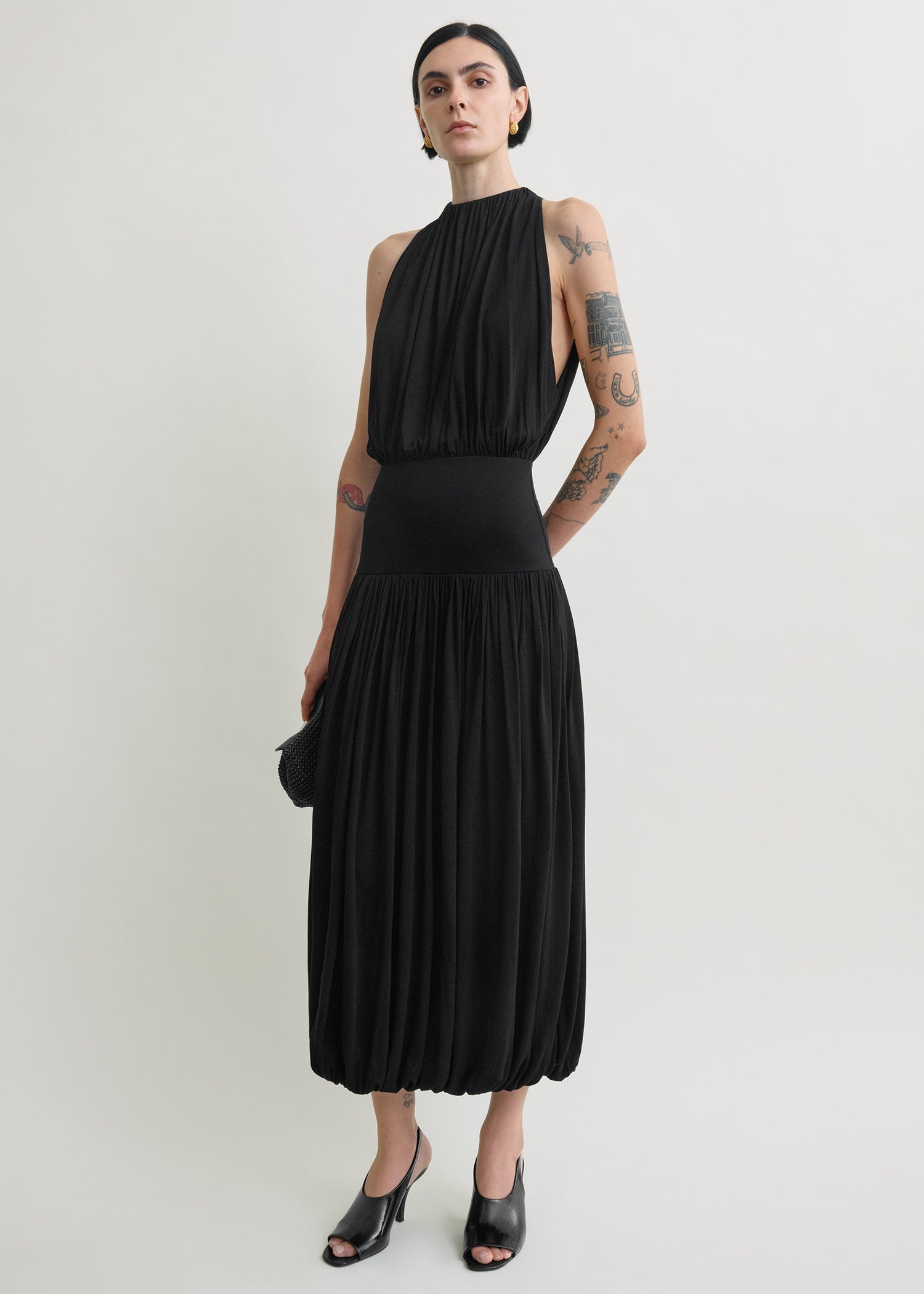 Soft gathered dress black