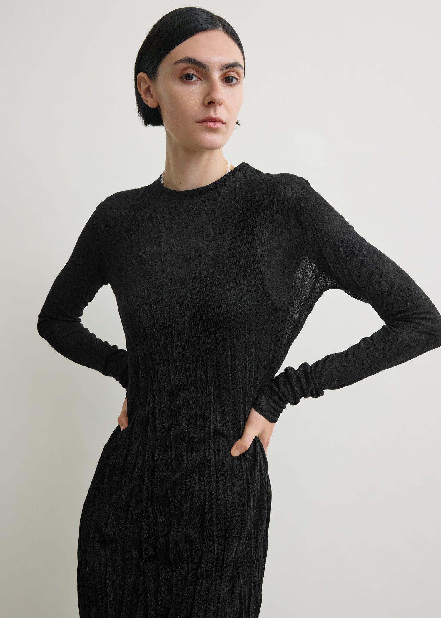 Crinkled knit long-sleeve dress black