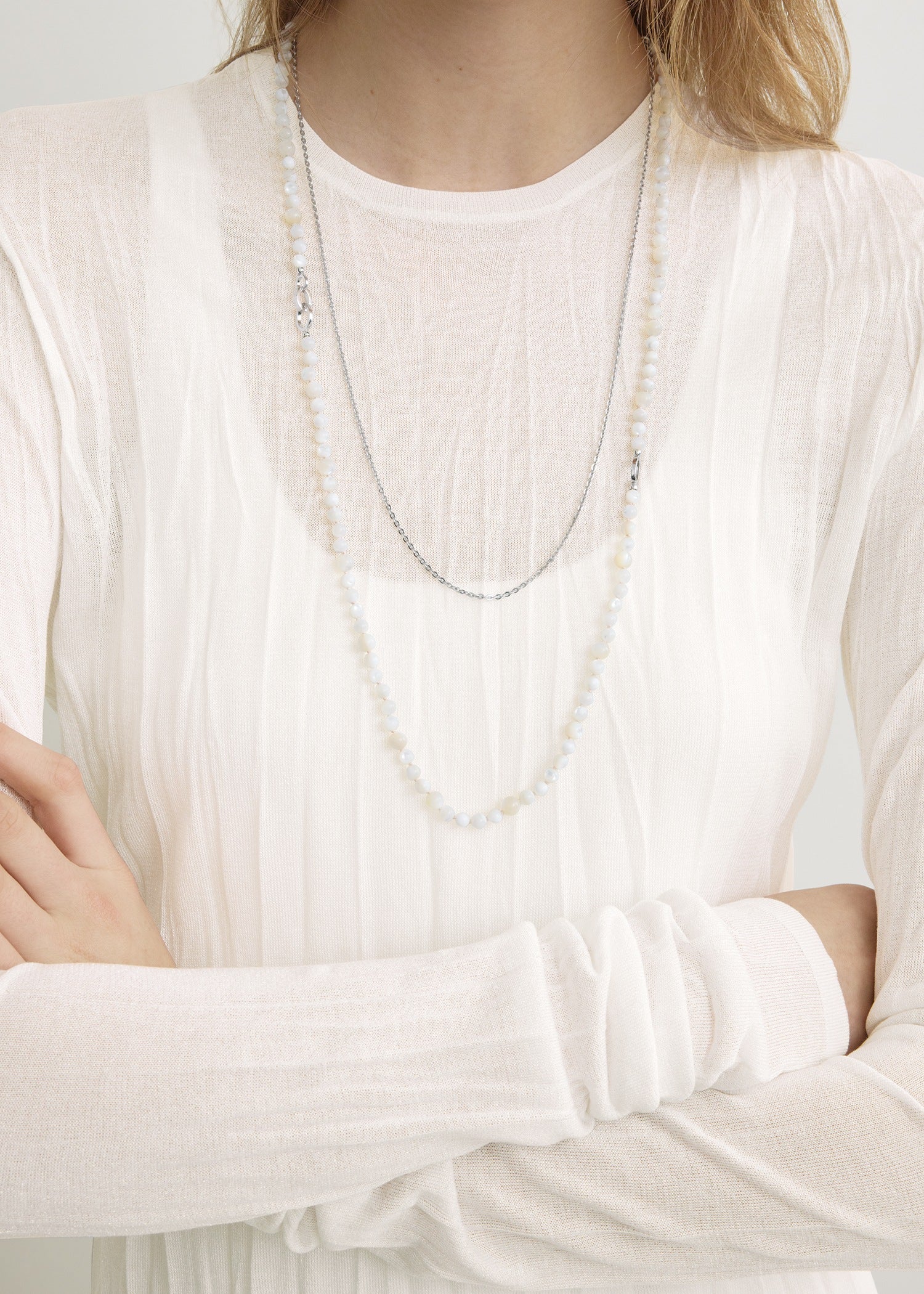 Crinkled knit long-sleeve dress white