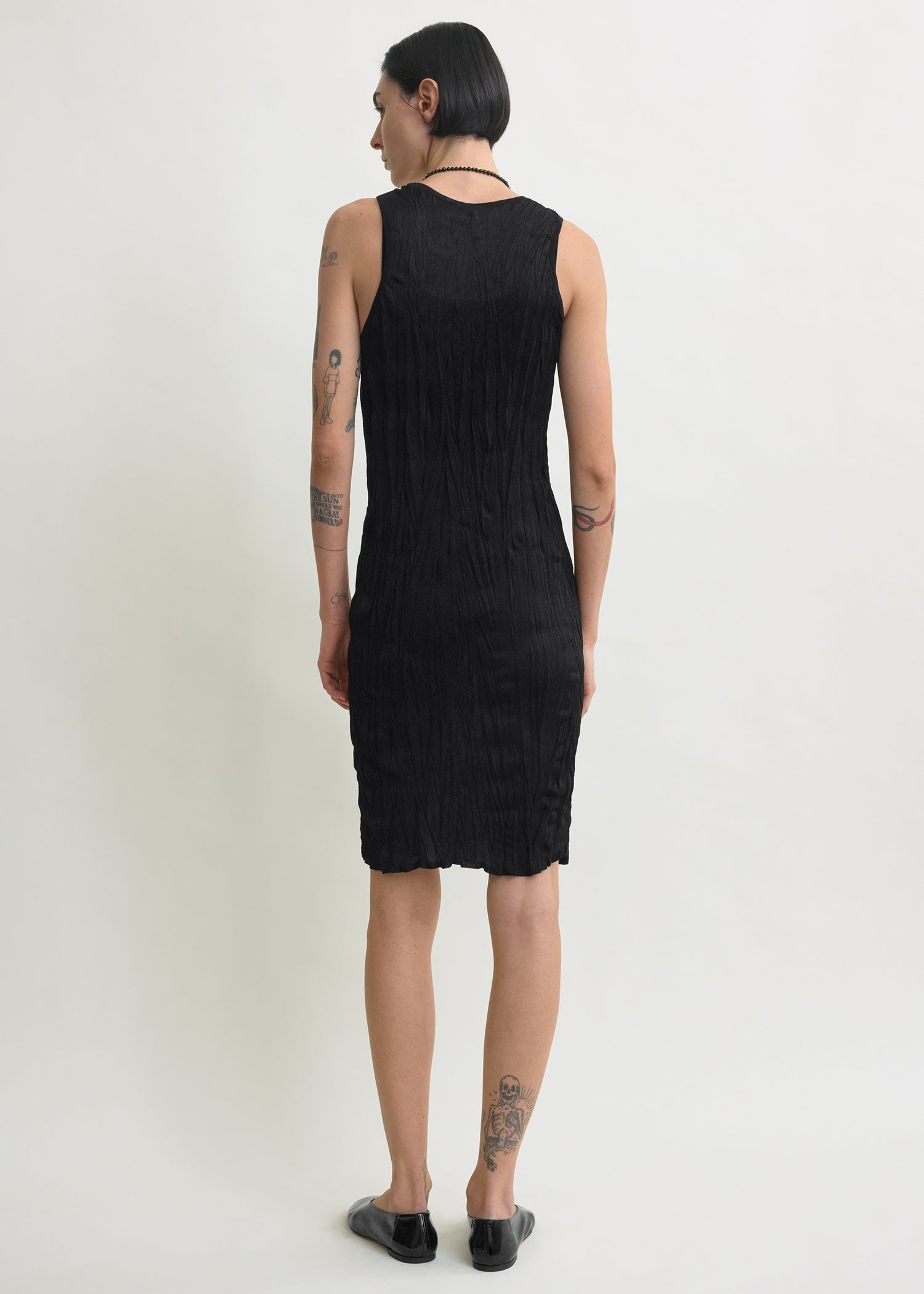 Crinkled knit tank dress black