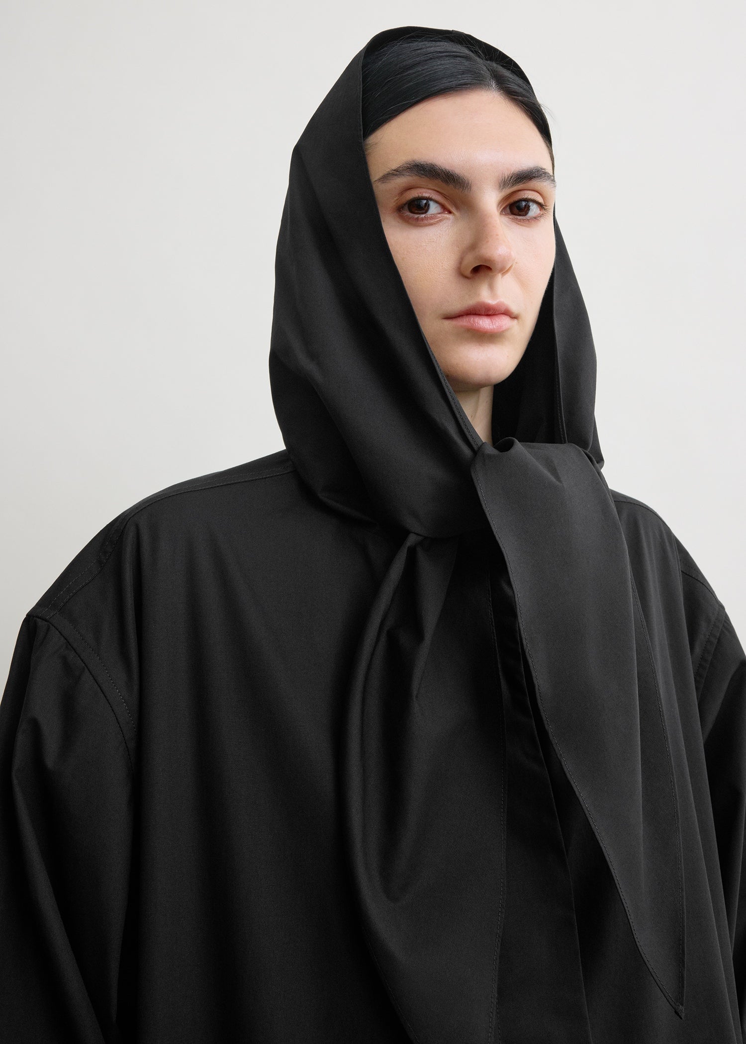Technical scarf jacket black