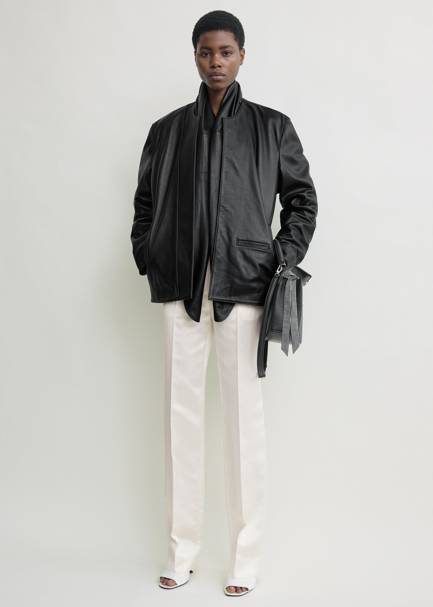 Minimal biker jacket black – TOTEME