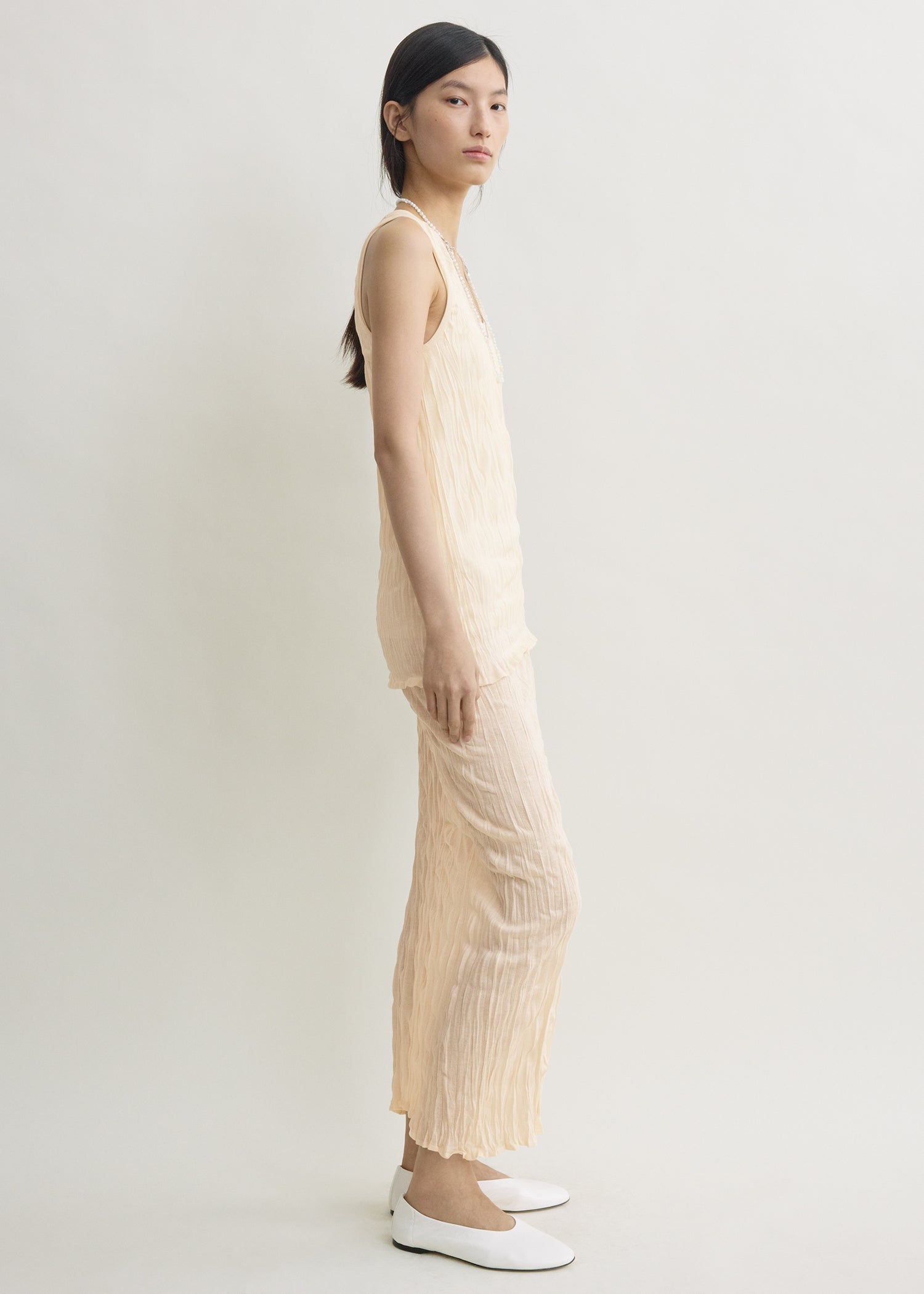 Crinkled knit tank pale apricot