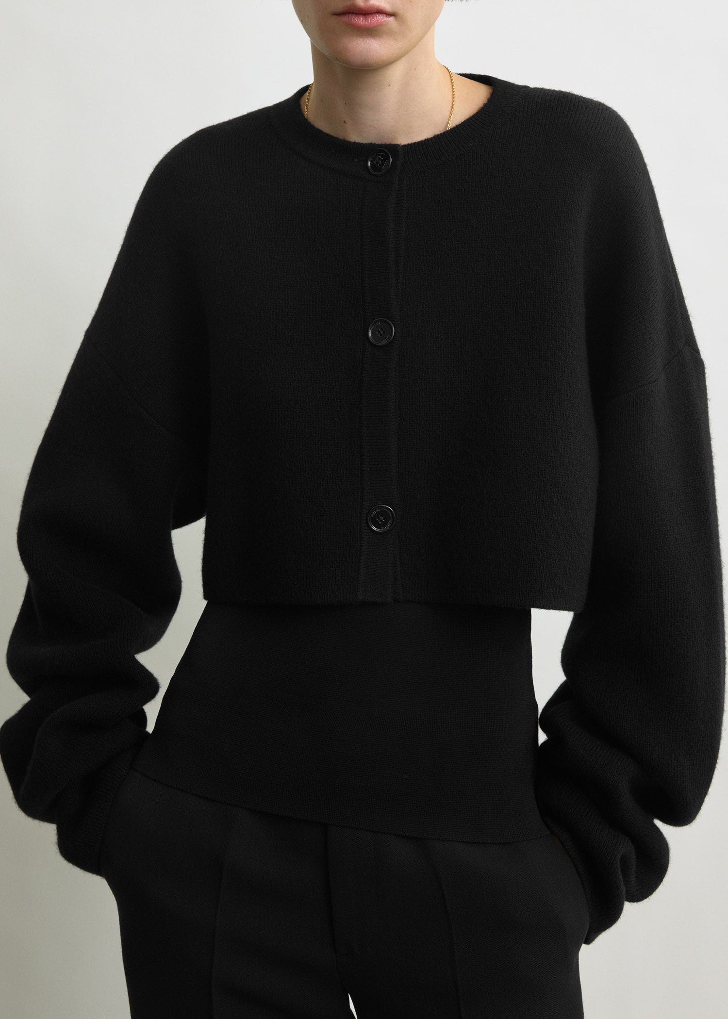 Cropped oversized cardigan black – TOTEME