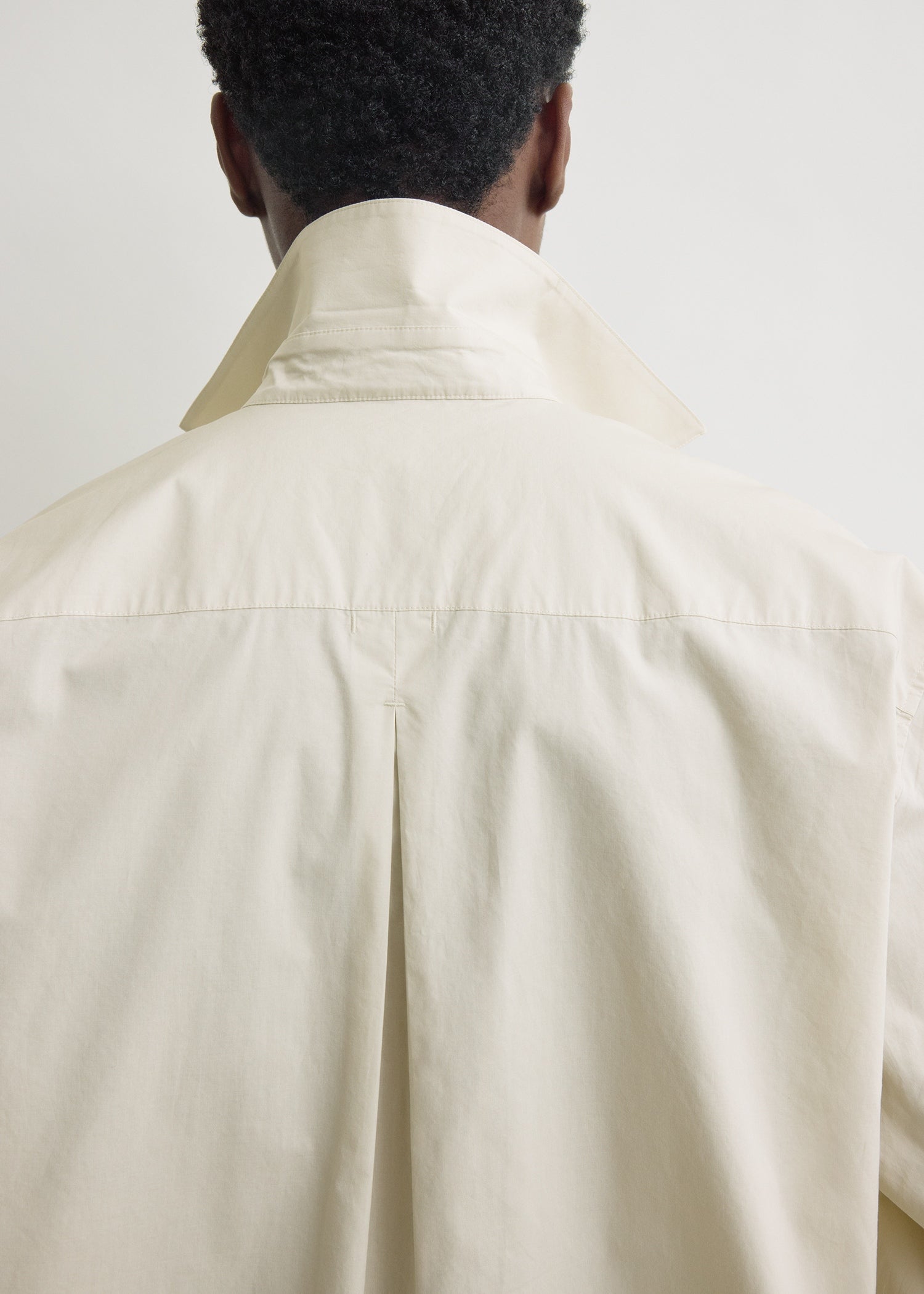 Classic tumbled shirt pebble – TOTEME