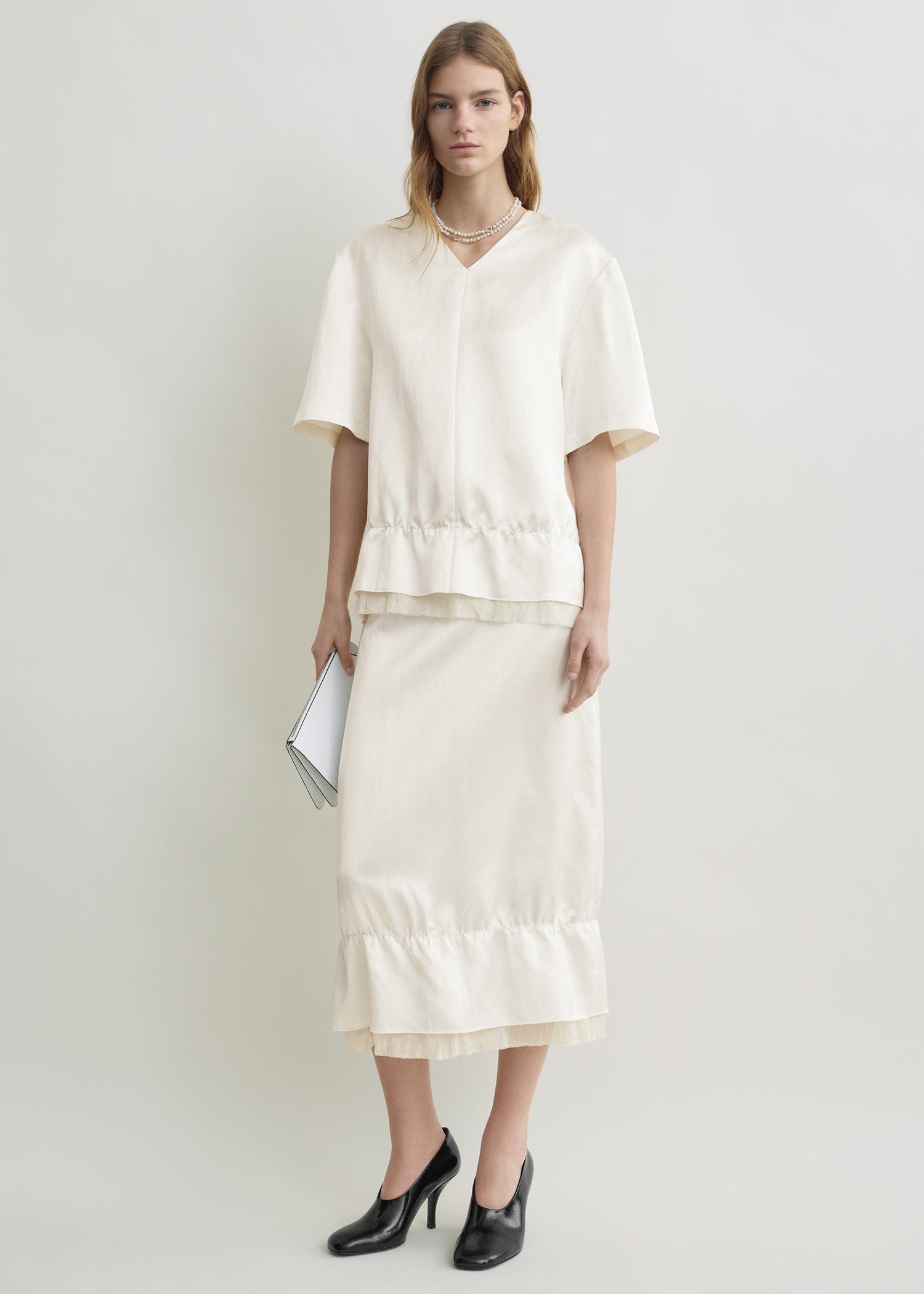 V-neck satin pullover white