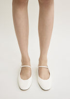 Slingback patent mary janes off-white