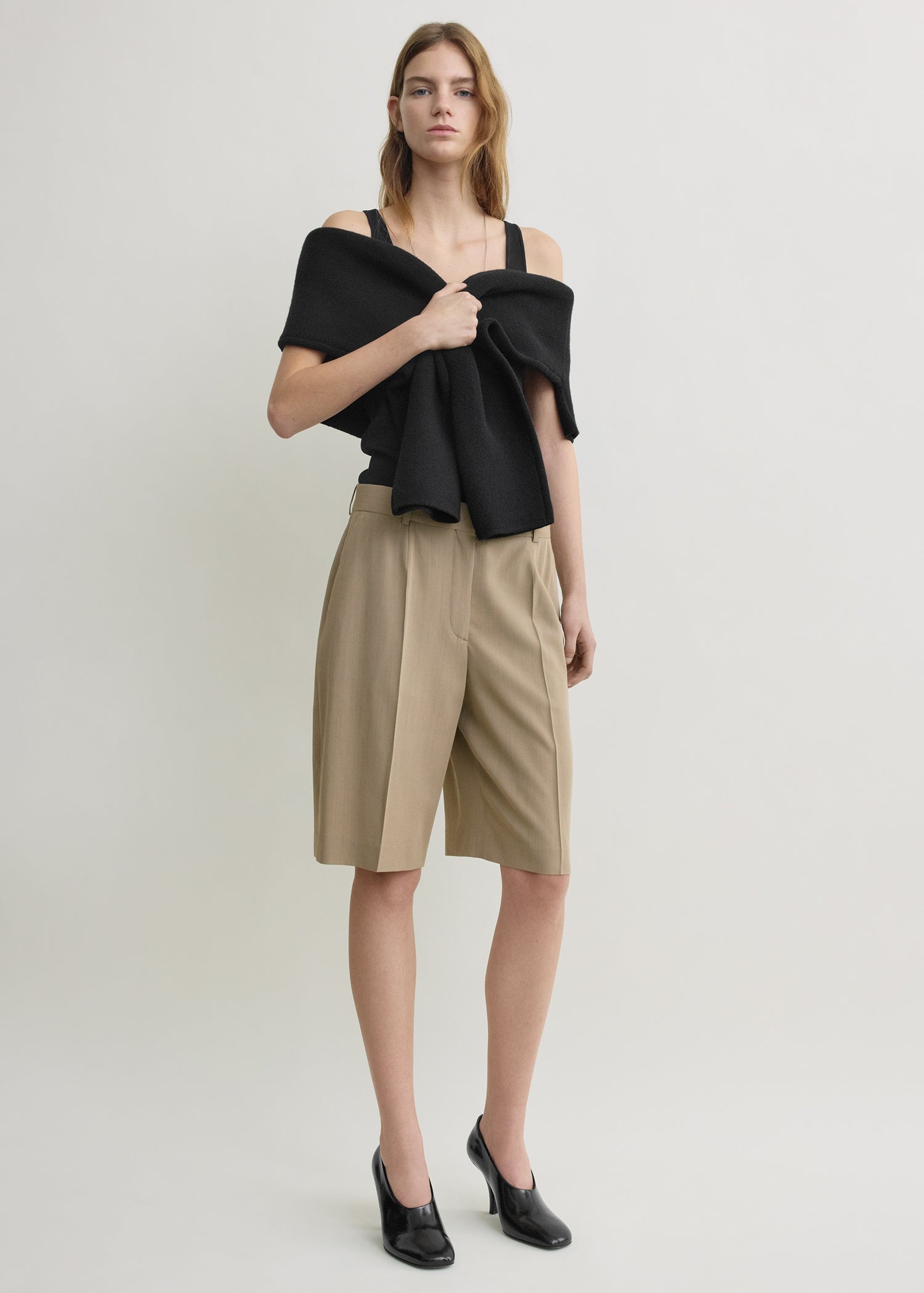 Wide fluid shorts taupe