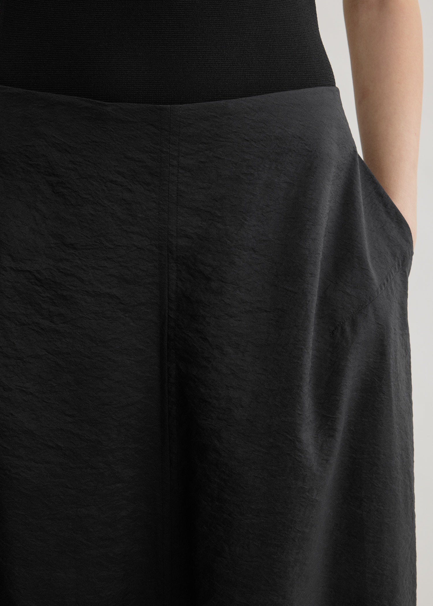 Parachute skirt black petite