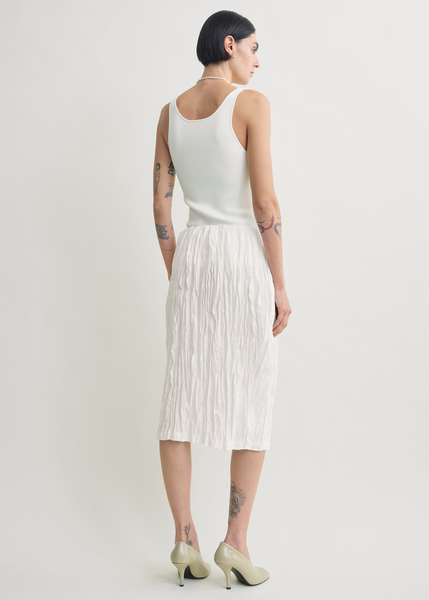 Crinkled linen skirt white