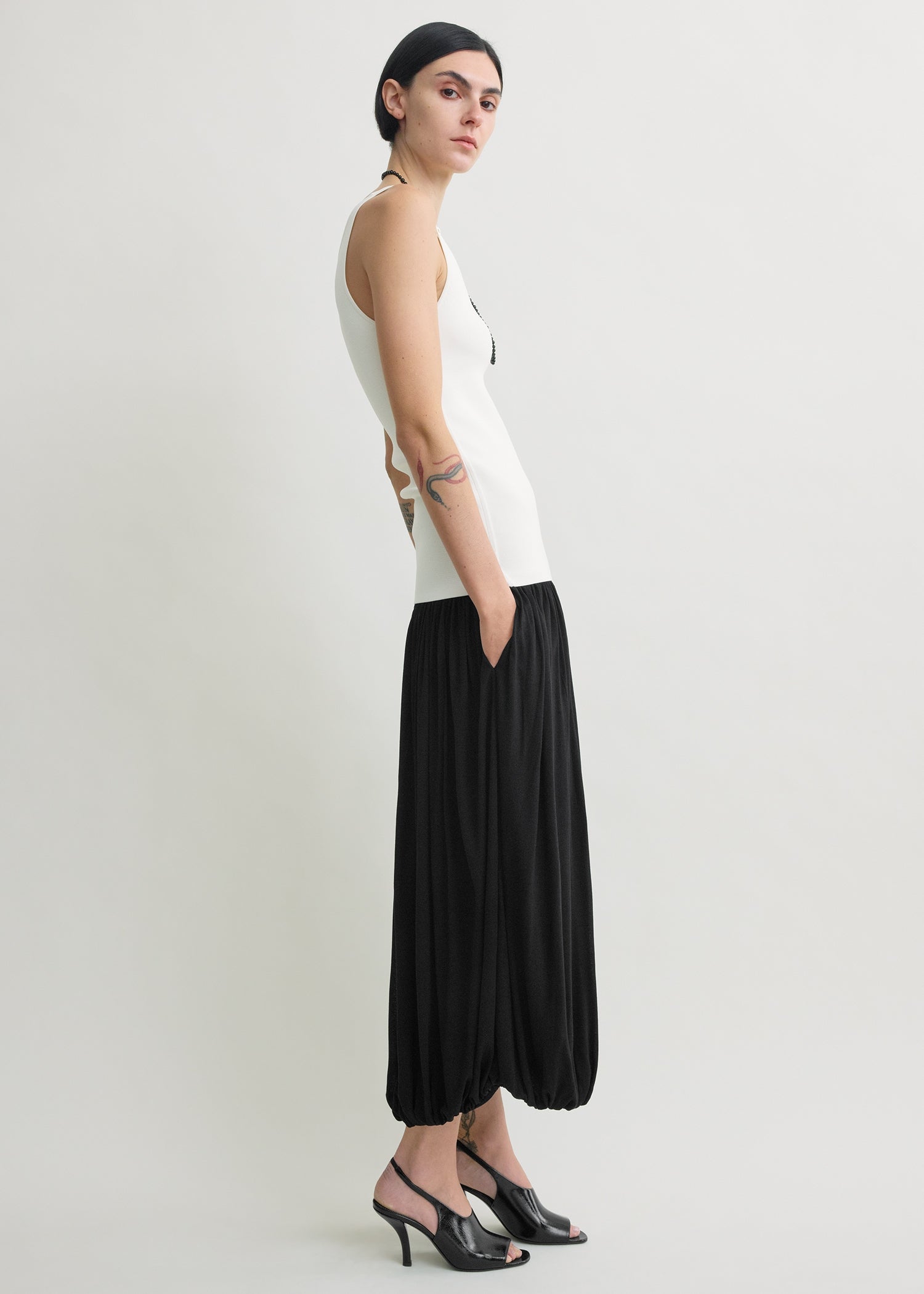 Soft gathered skirt black