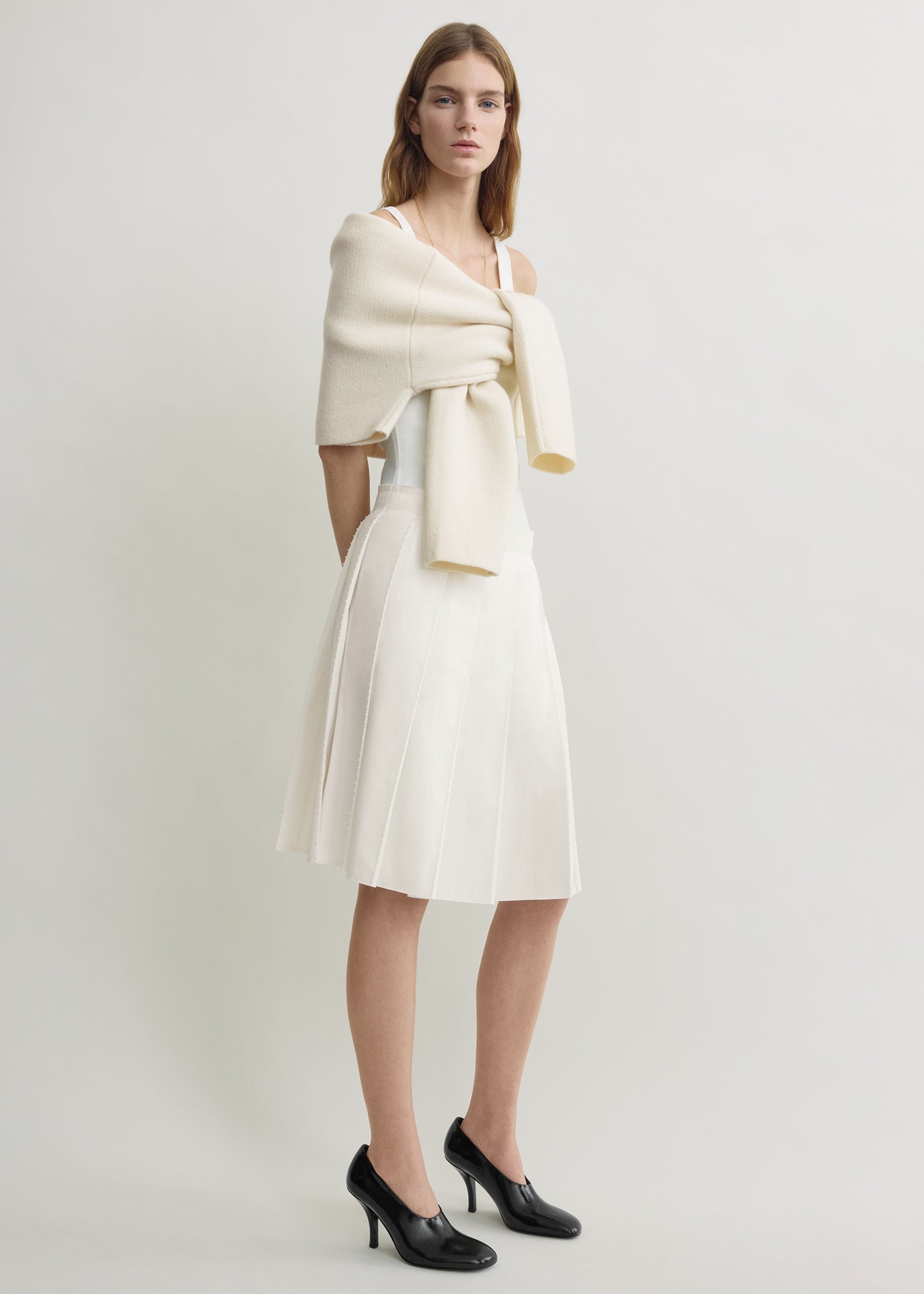 Beaded pleat skirt white