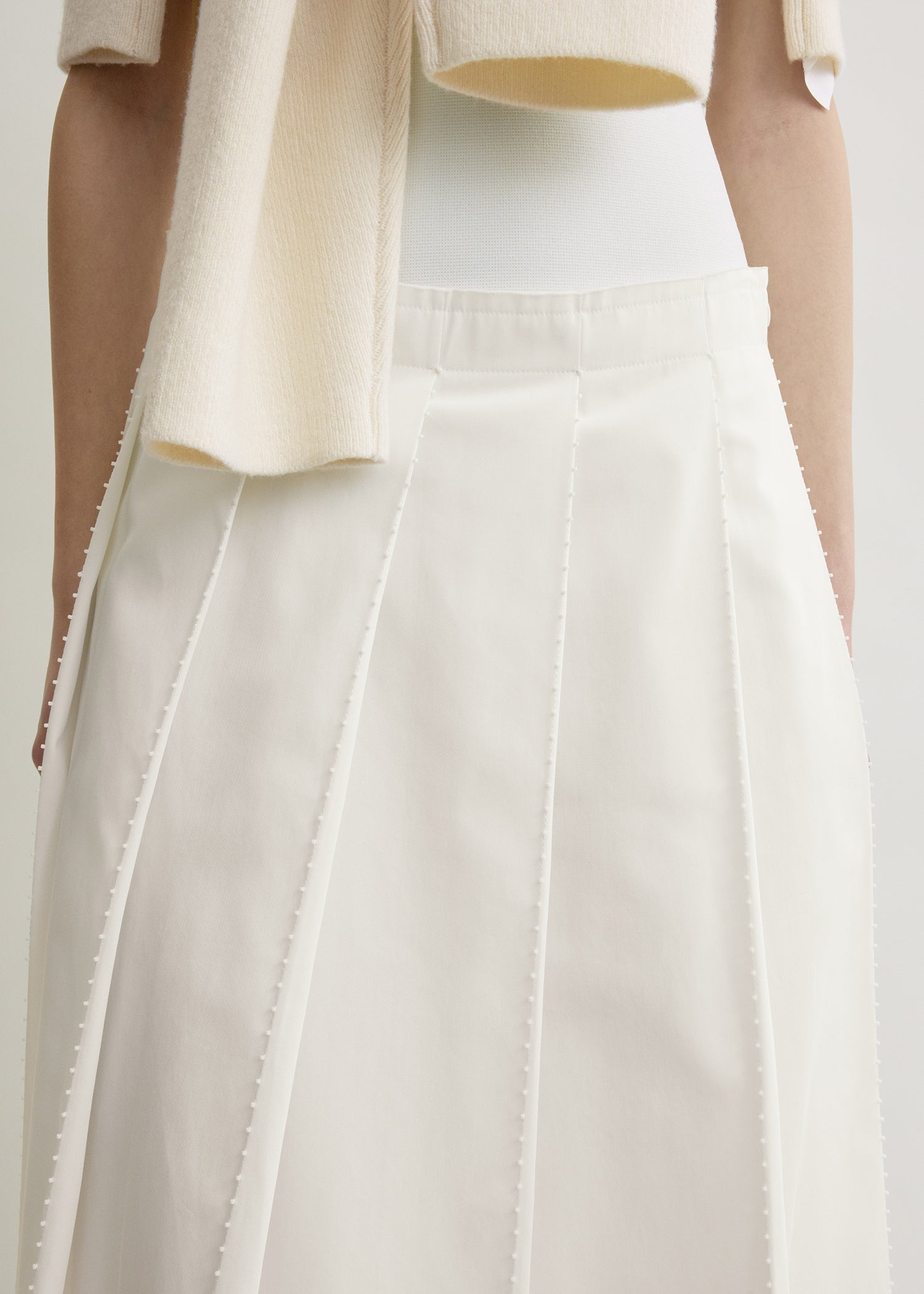 Beaded pleat skirt white