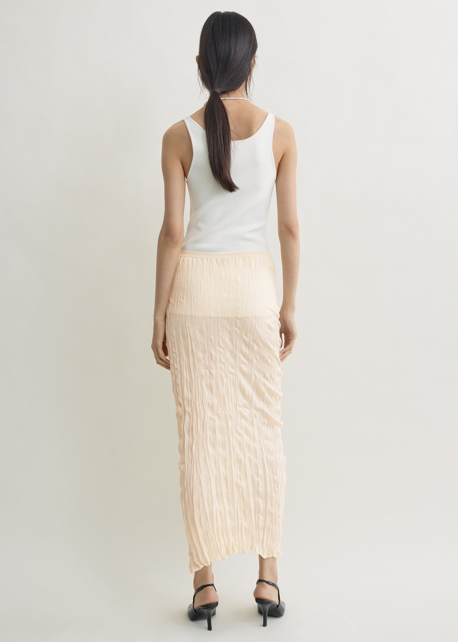 Crinkled knit skirt pale apricot