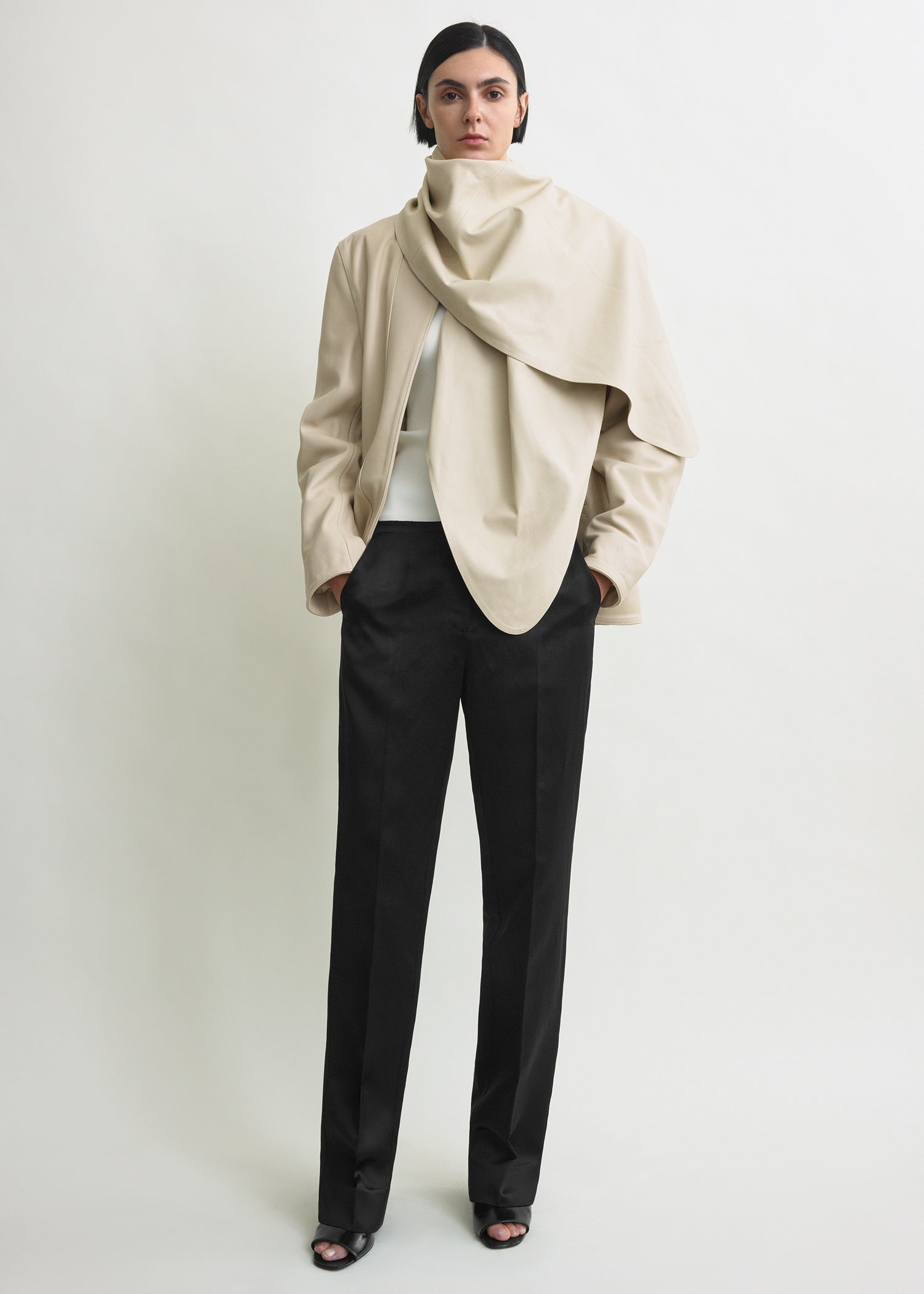 Big leather scarf stone