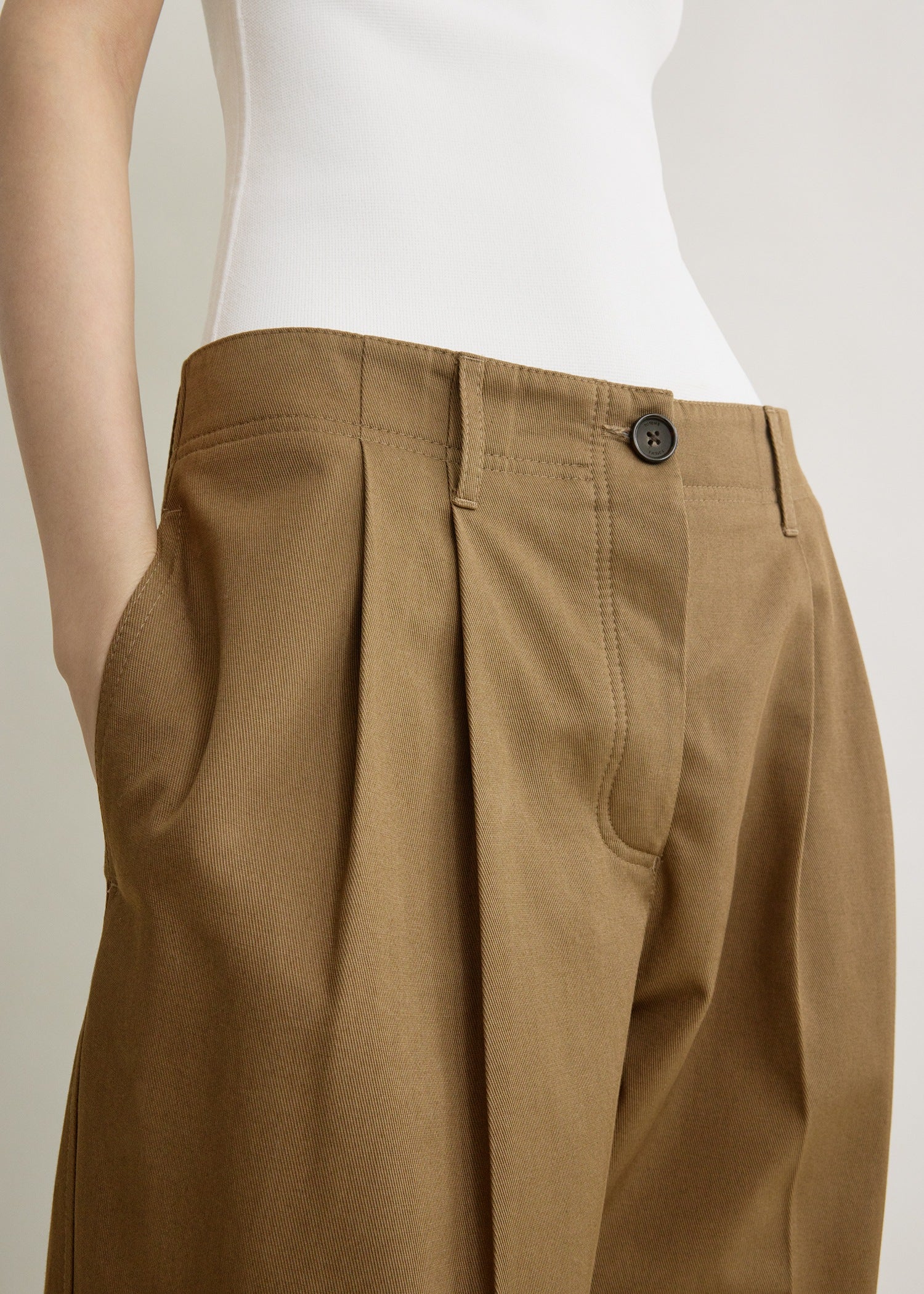Relaxed chino trousers hazel