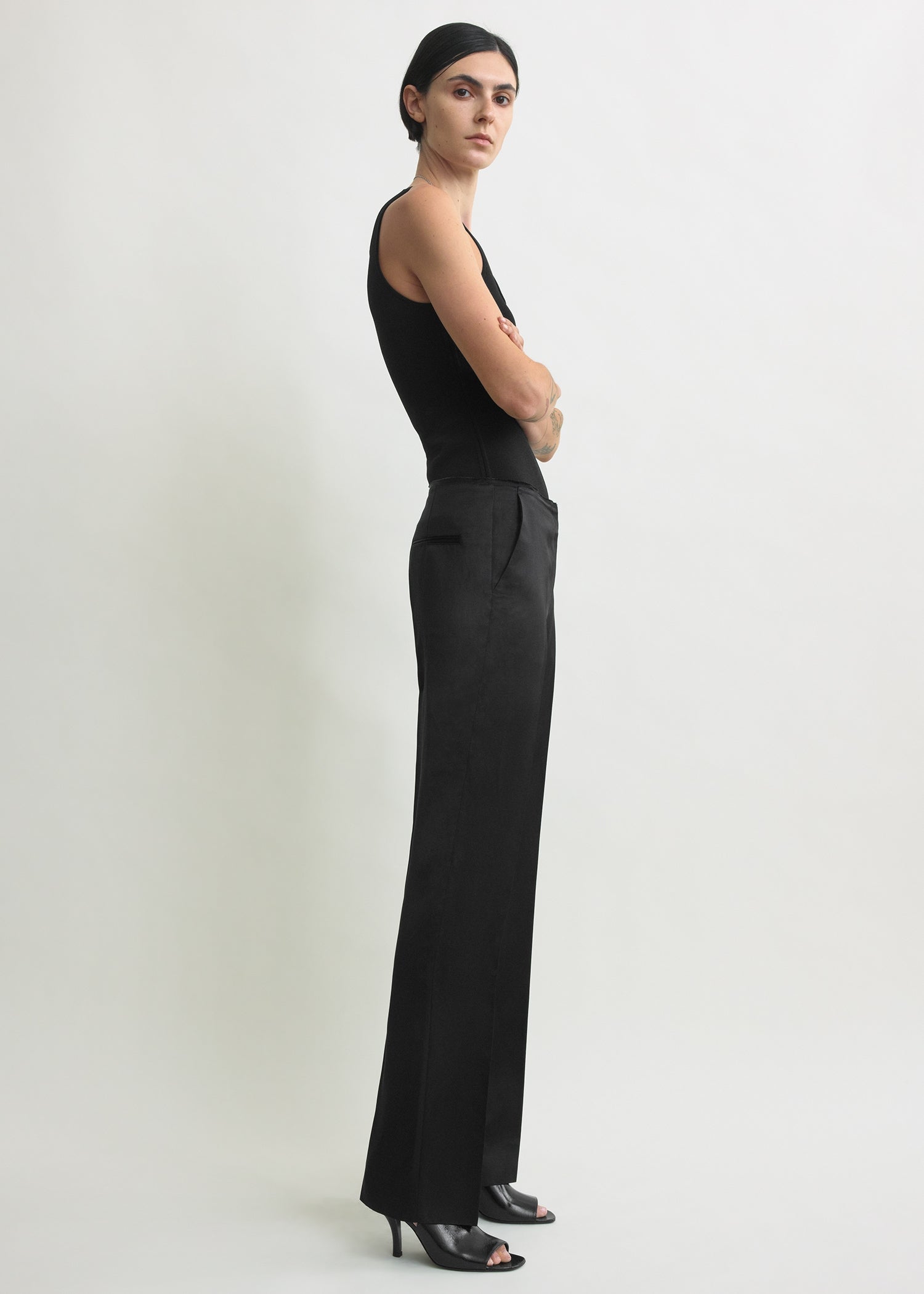Easy raw edge trousers black