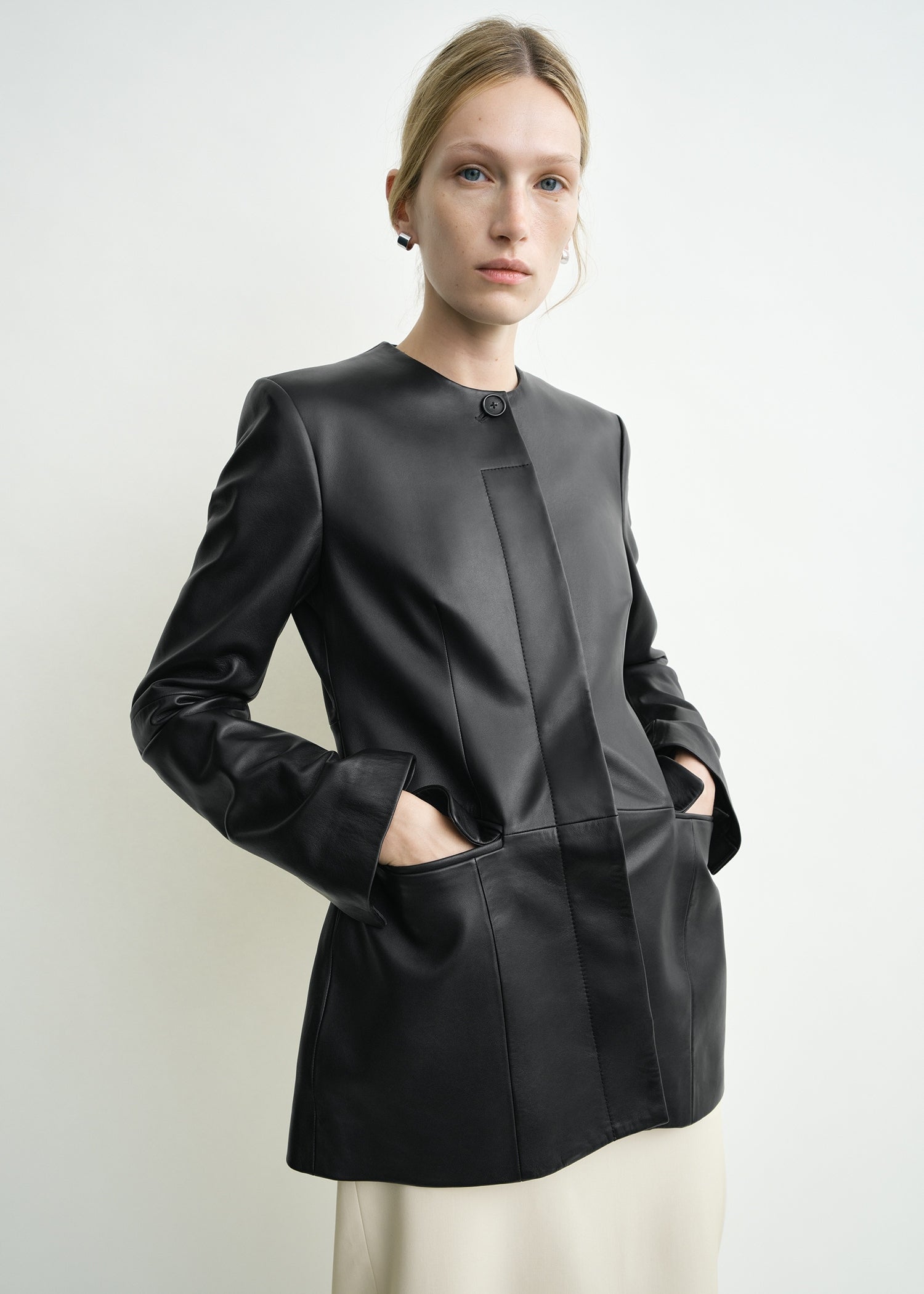 Collarless leather jacket black