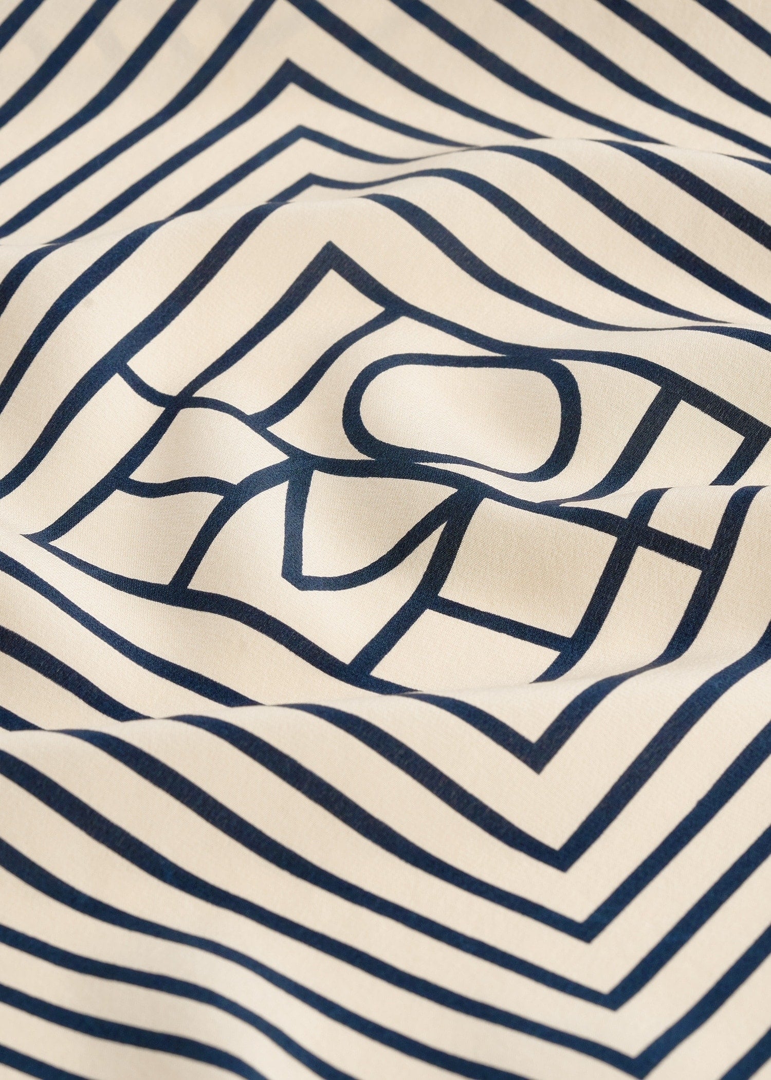 Signature monogram silk scarf crème