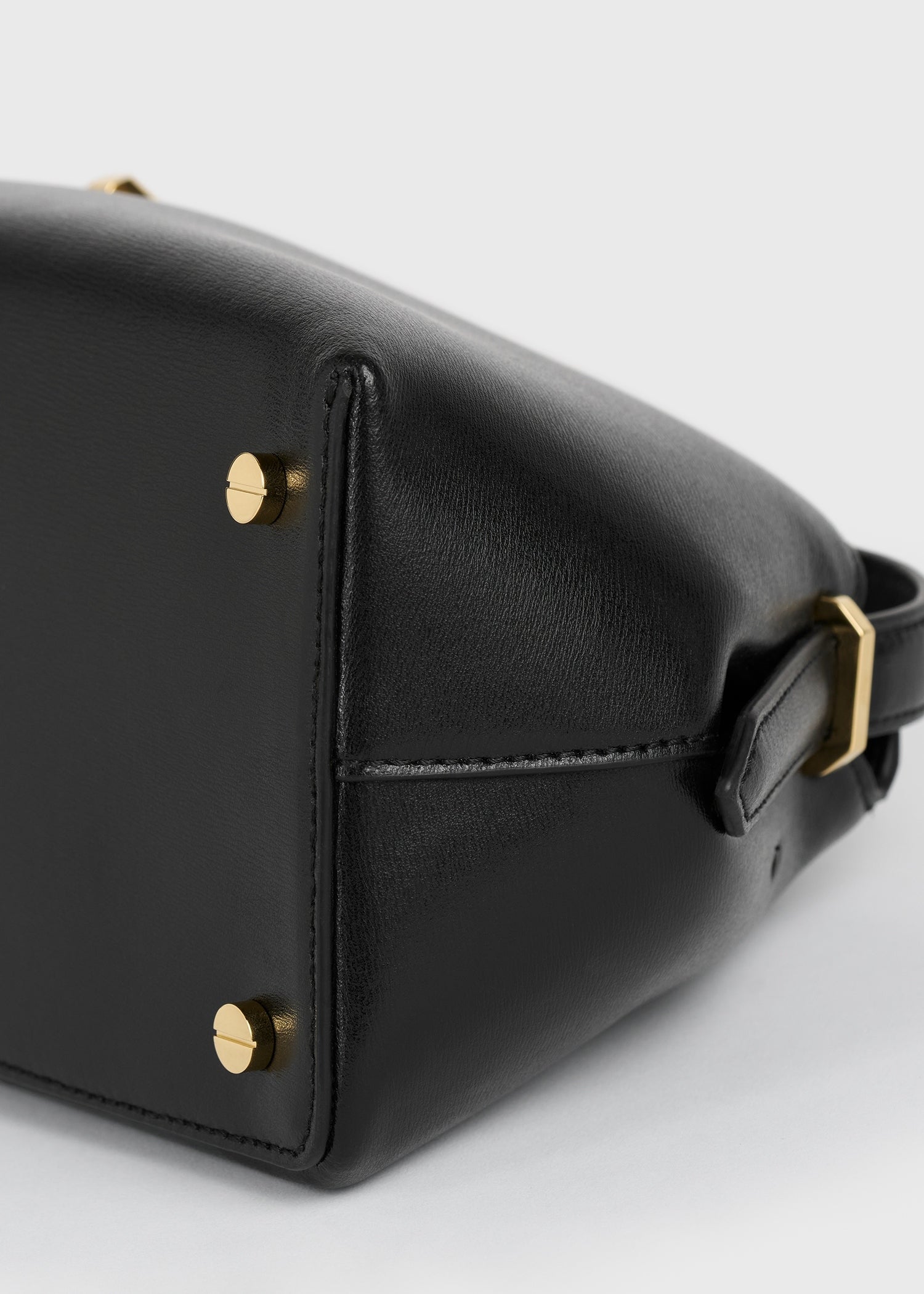 T-lock leather shoulder black