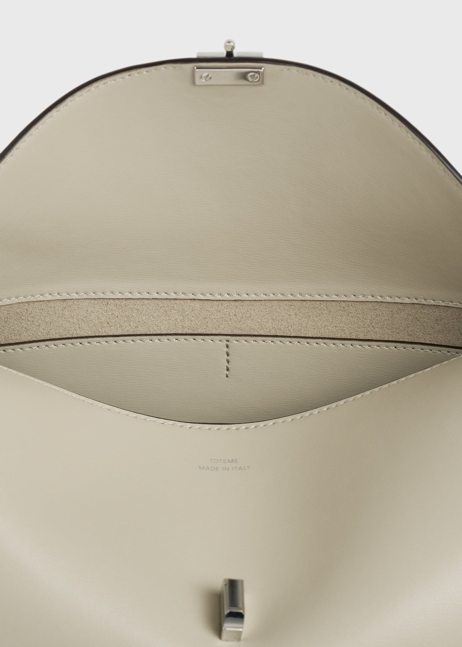 T-lock leather shoulder fawn