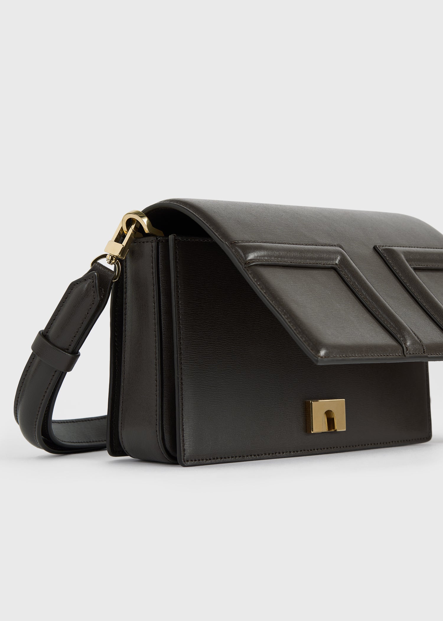 Mini T-flap leather bag bark