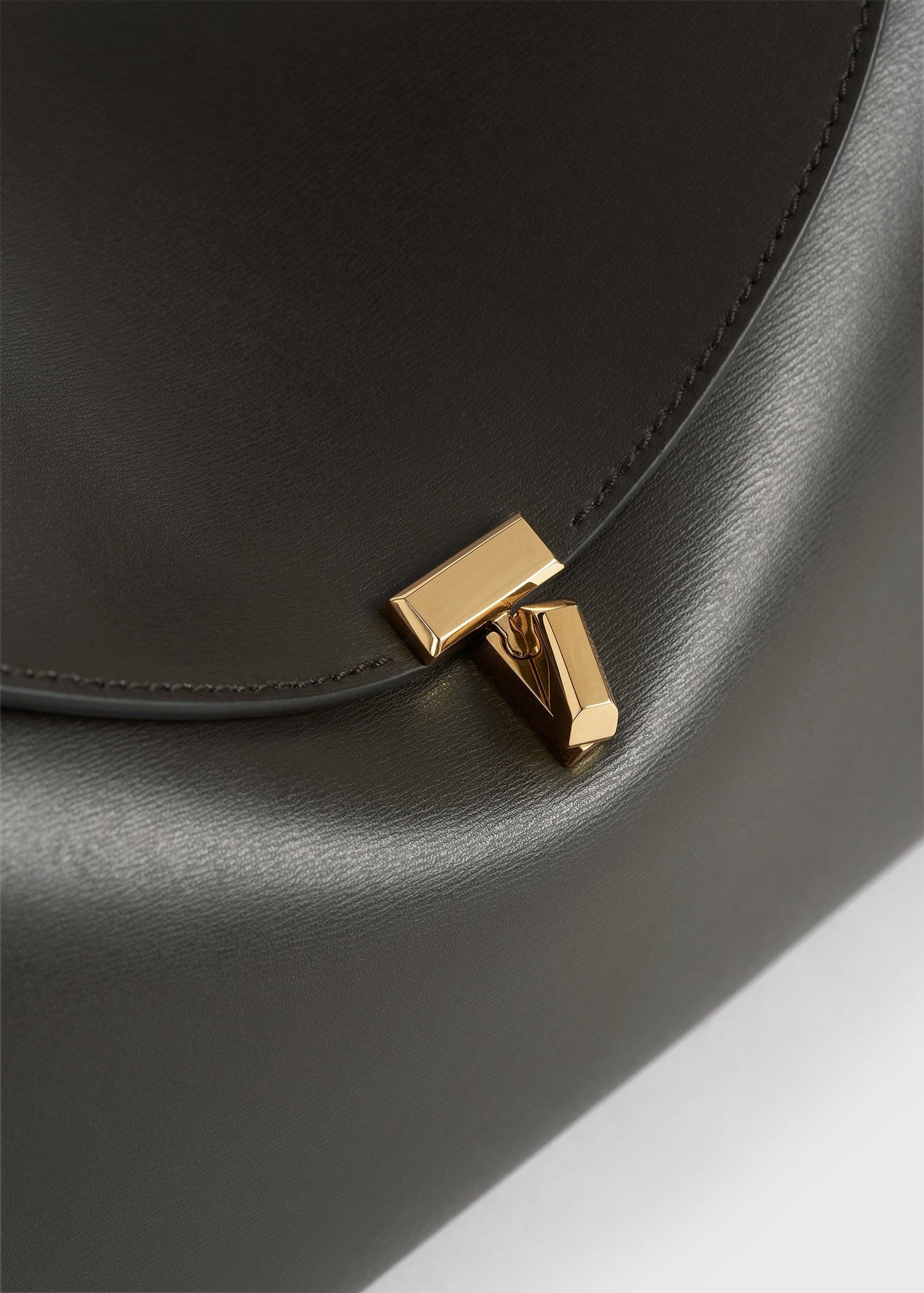 T-lock leather top handle bark