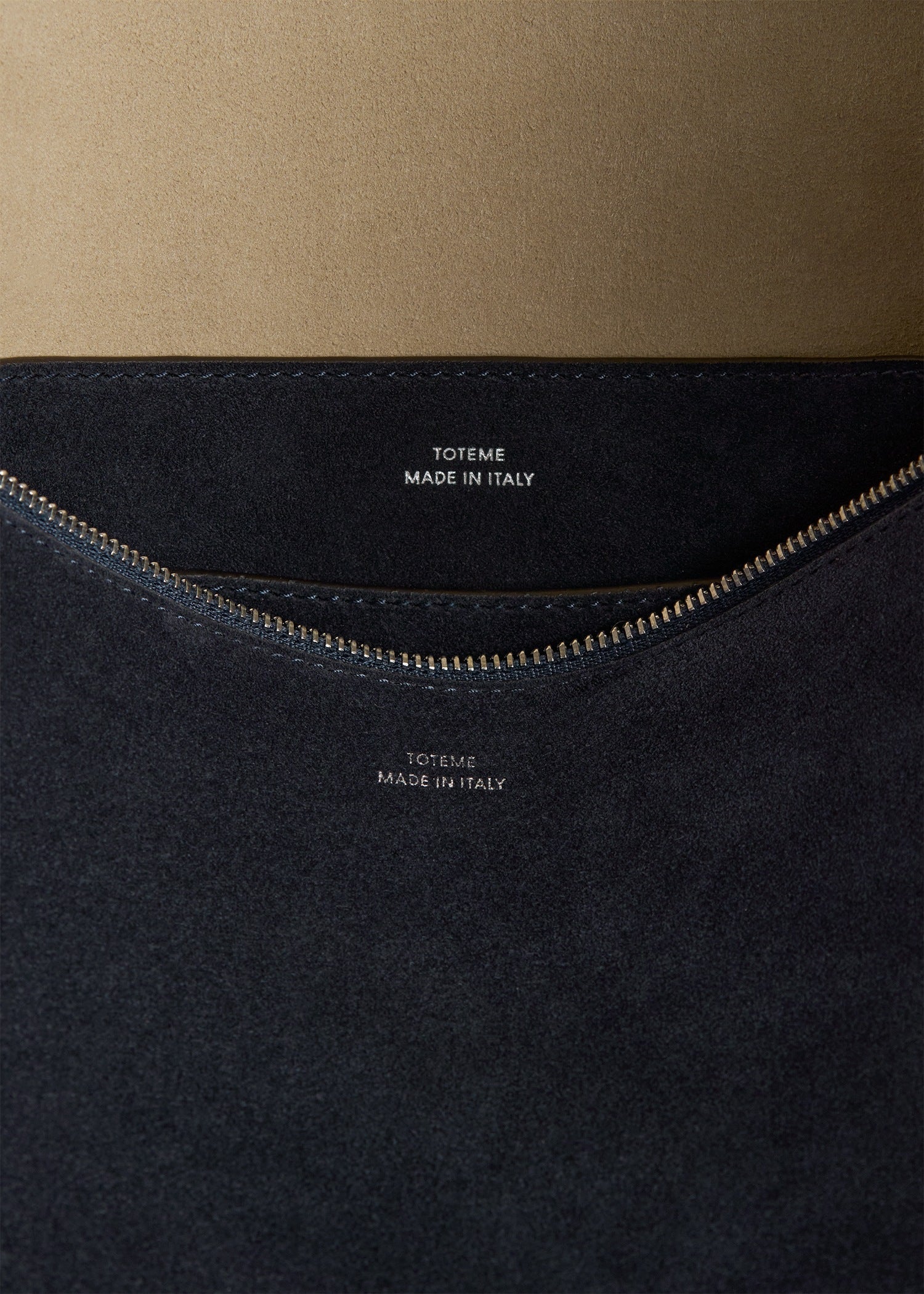 Bevel suede bag navy