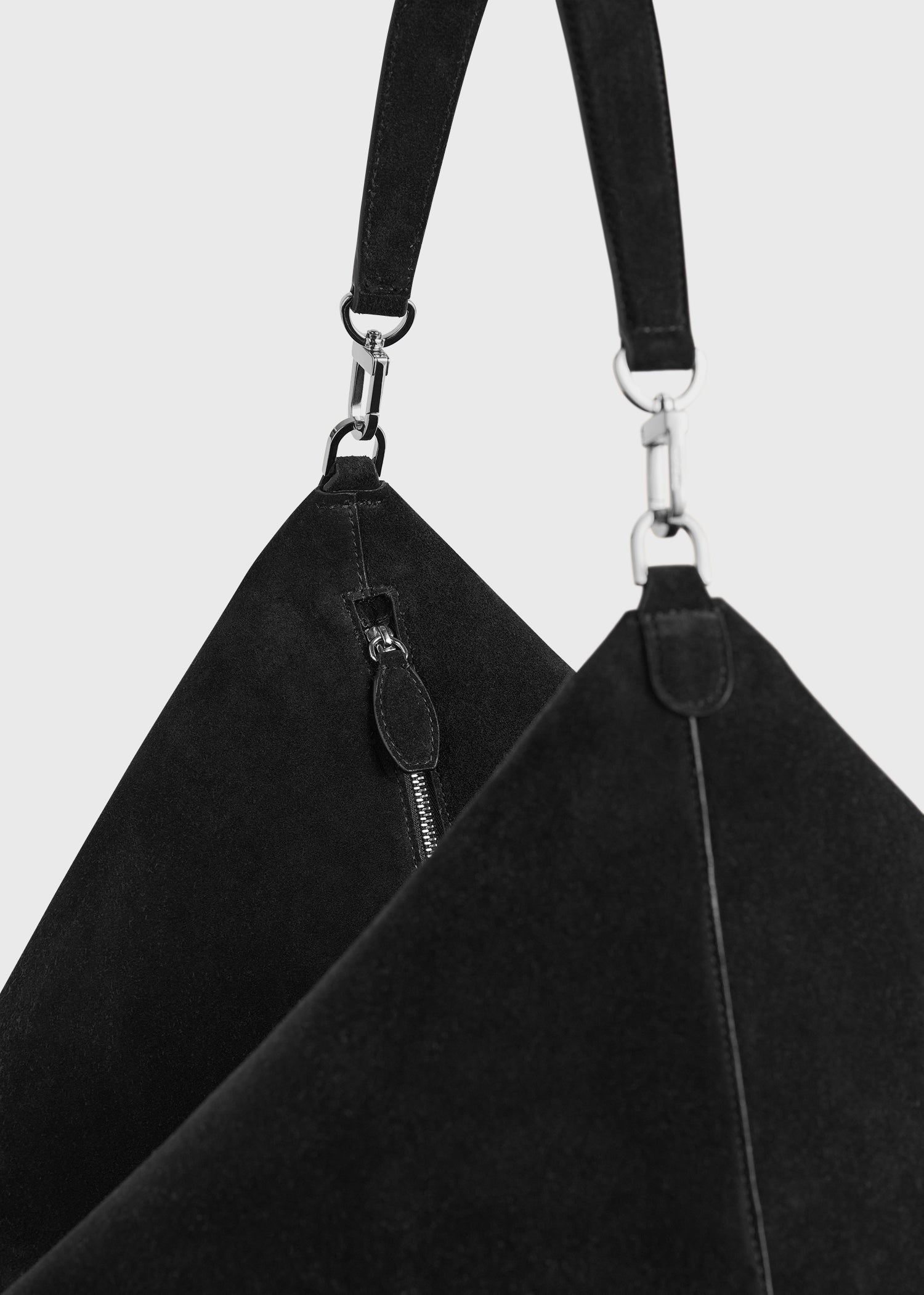 Bevel suede bag black – TOTEME