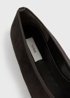 Minimalist suede ballerinas pepper