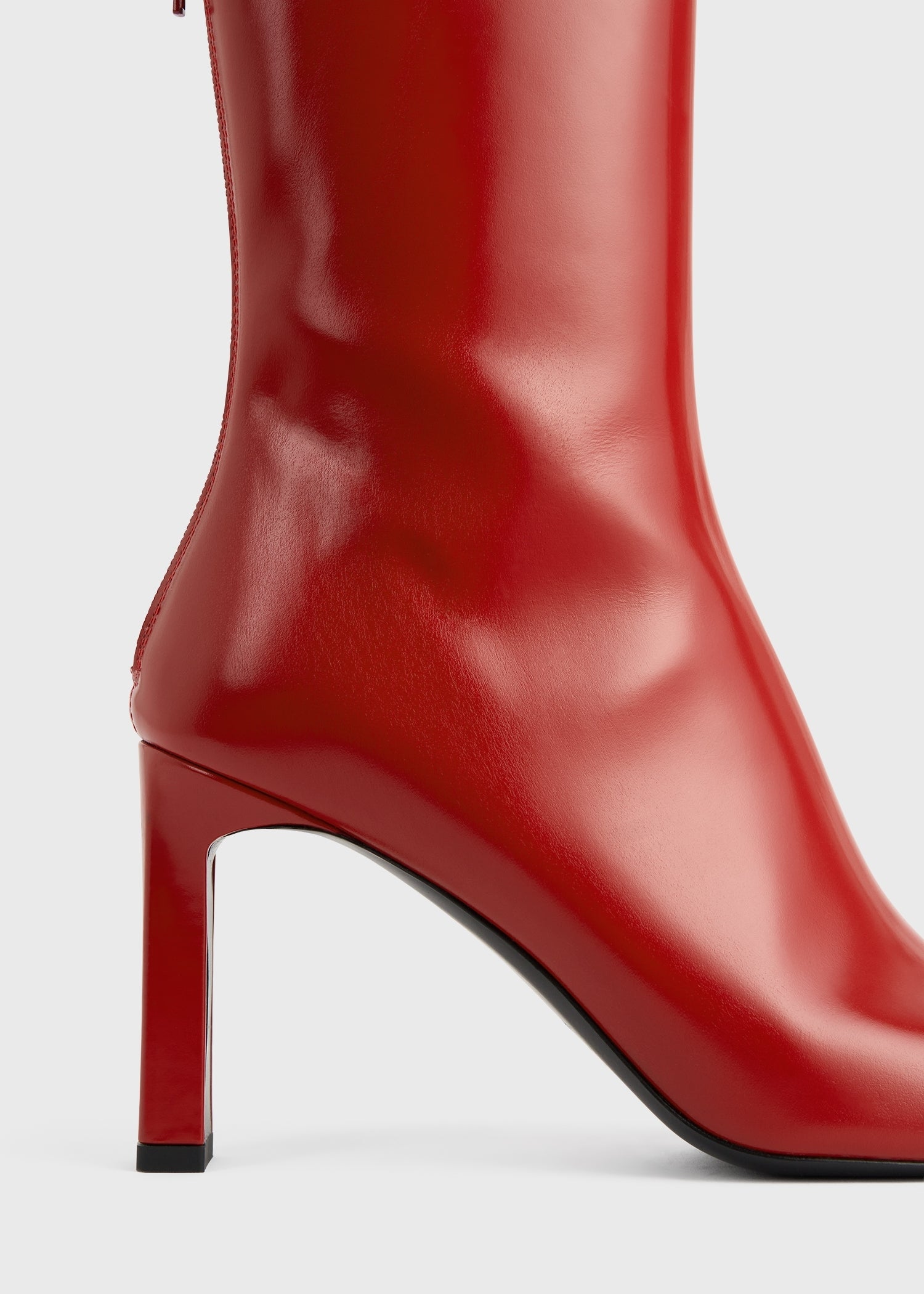 Bar glossy leather boots red