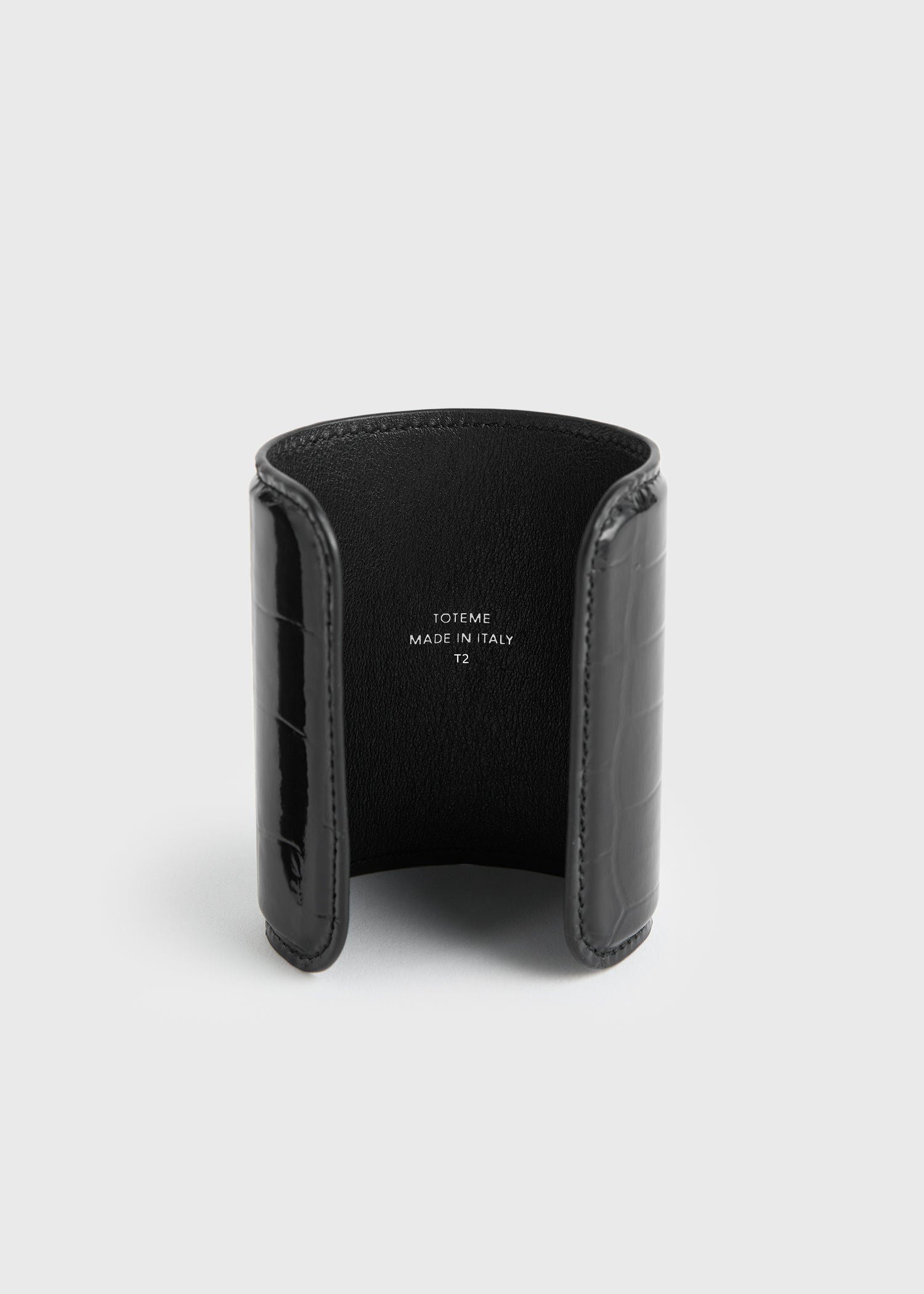Long croco-embossed cuff black