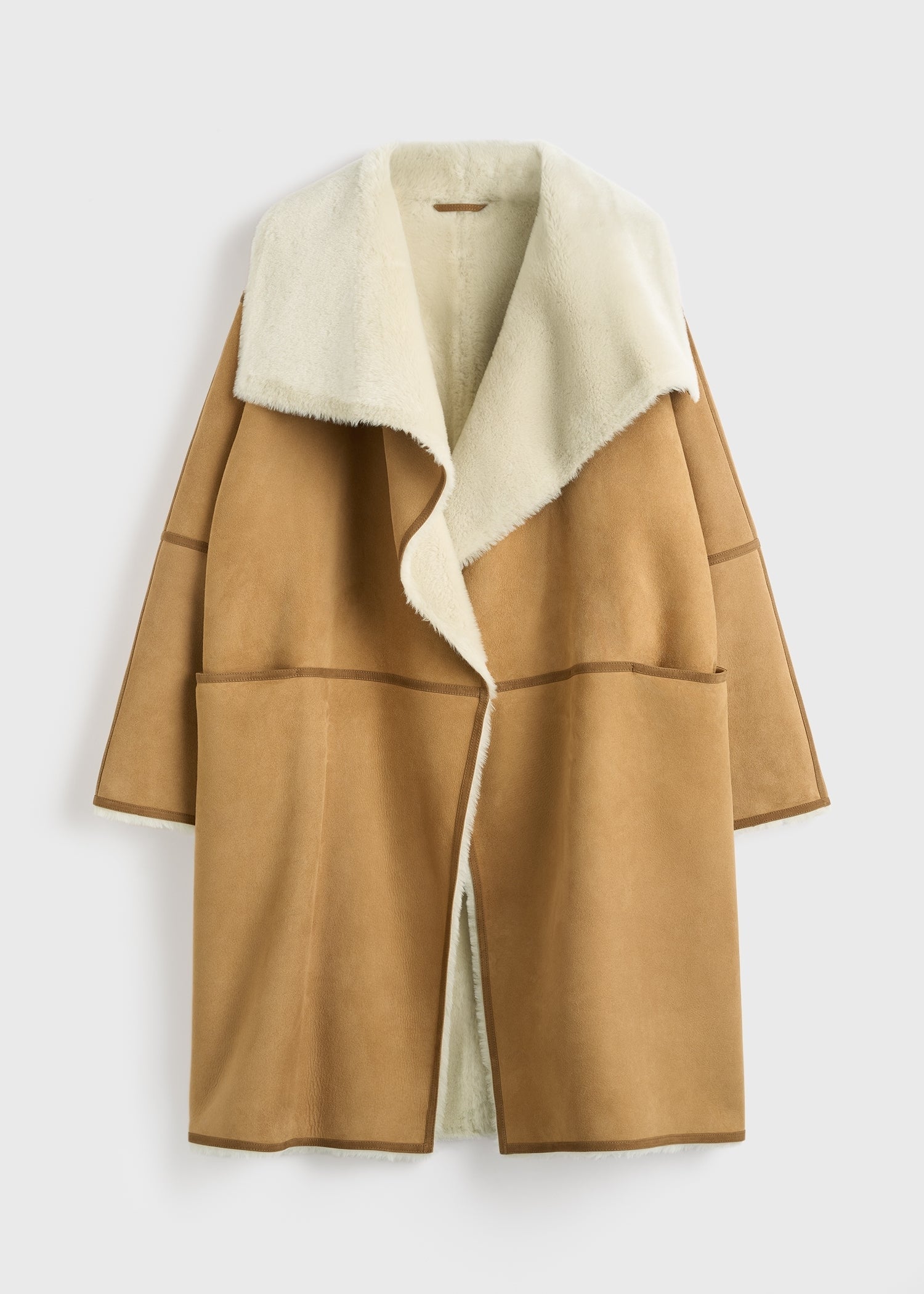 Draped shearling coat tan – TOTEME