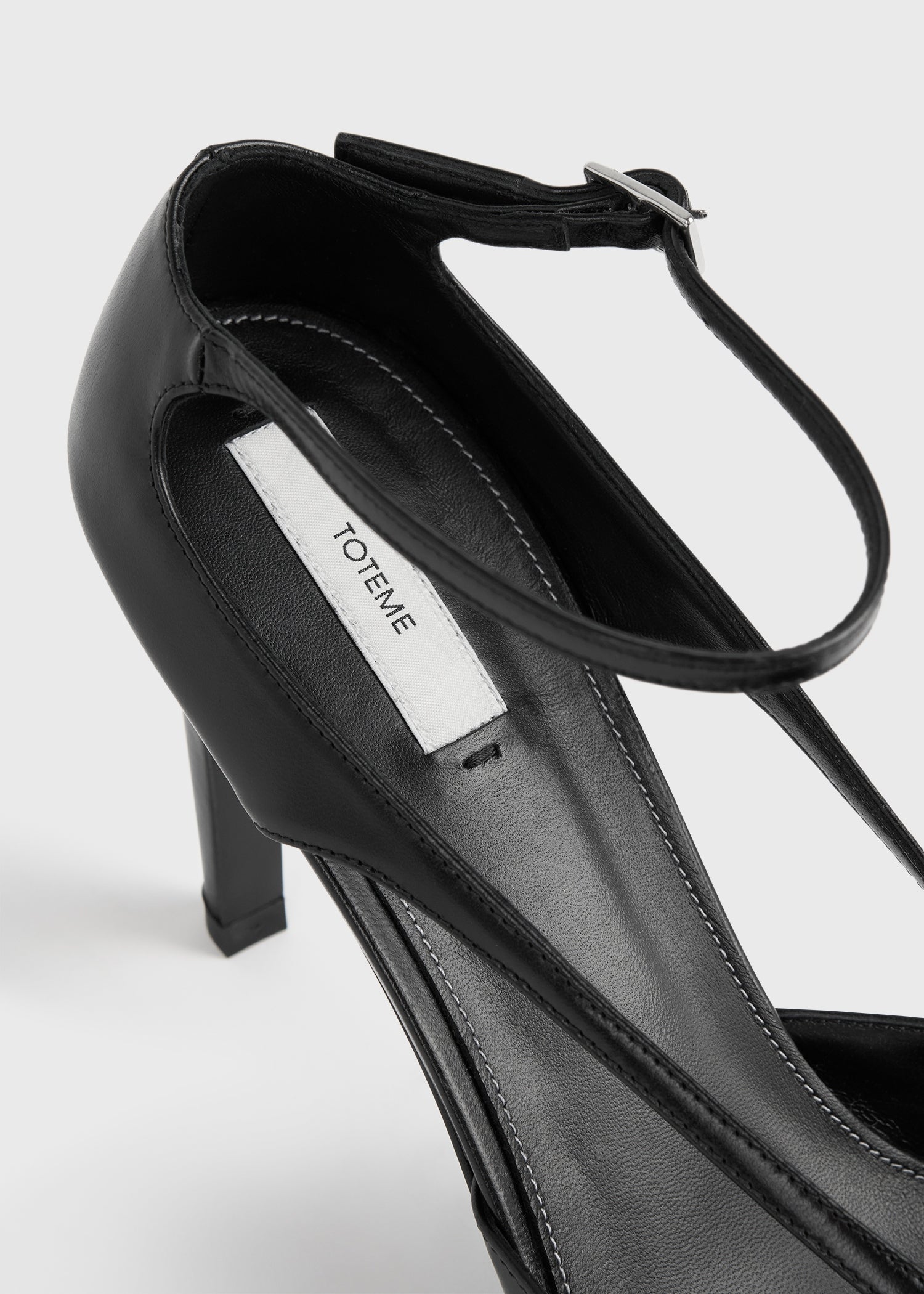 Leather stiletto pumps black – TOTEME