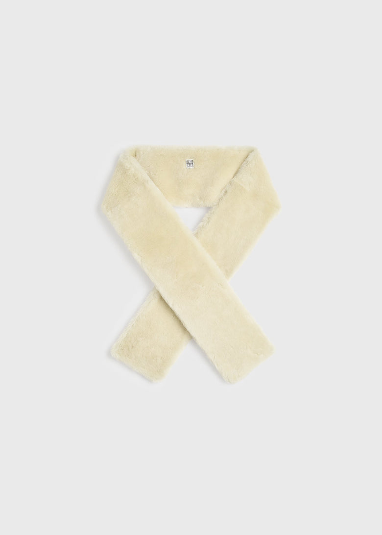 Shearling tuxedo scarf ecru