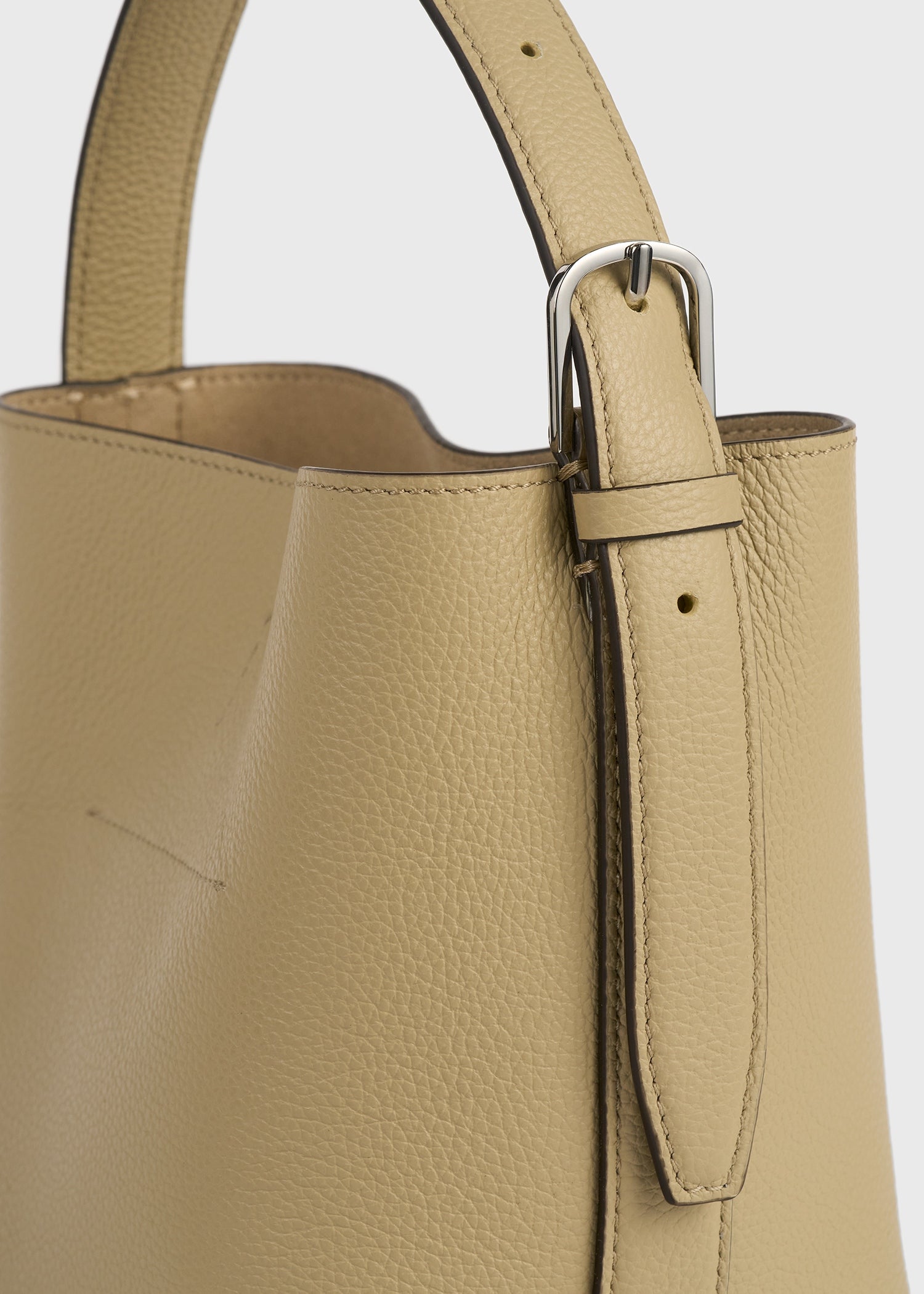 Small Belted grained-leather tote cashew