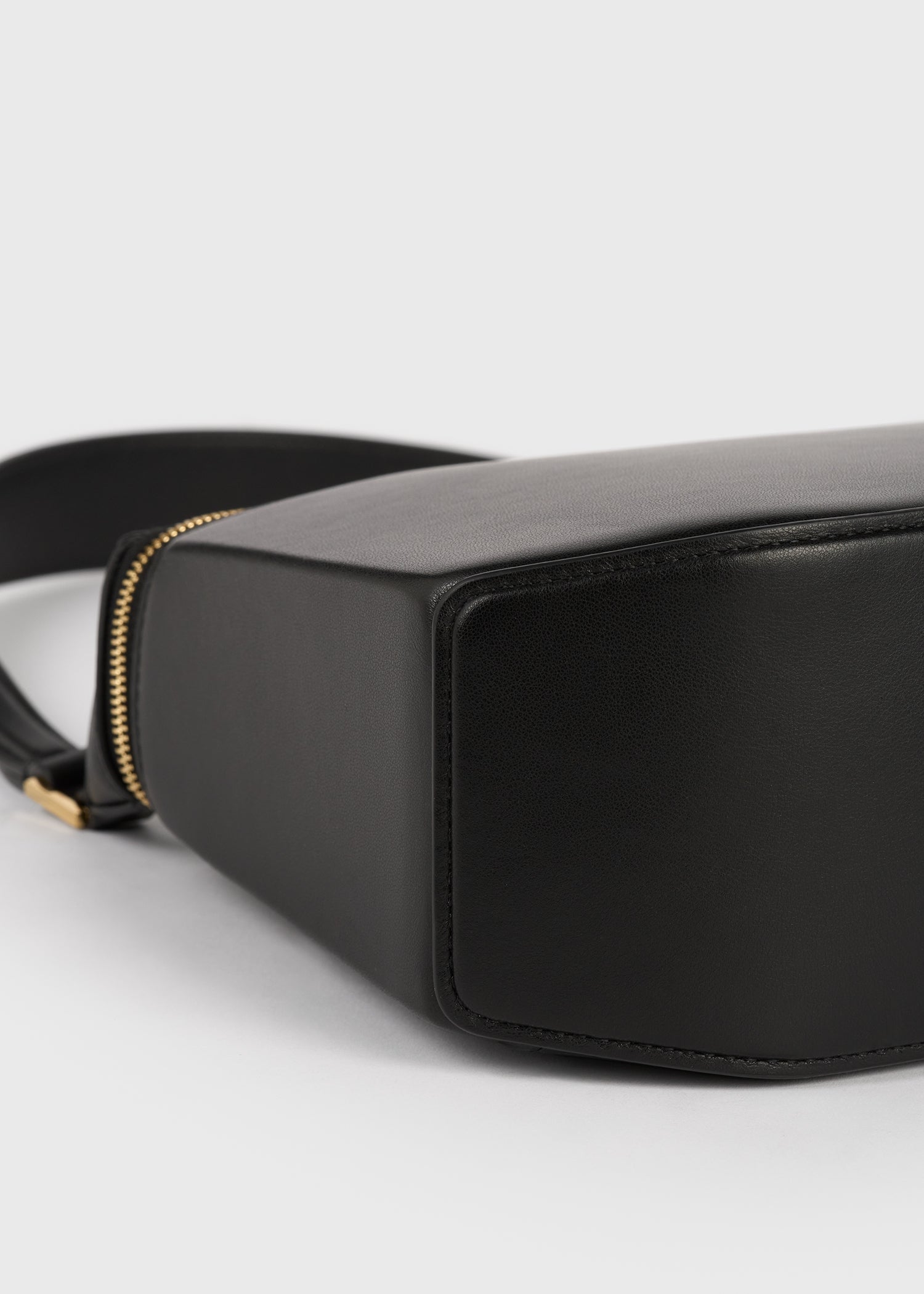 Clip leather shoulder black