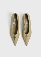 Pierced nappa pumps cashew