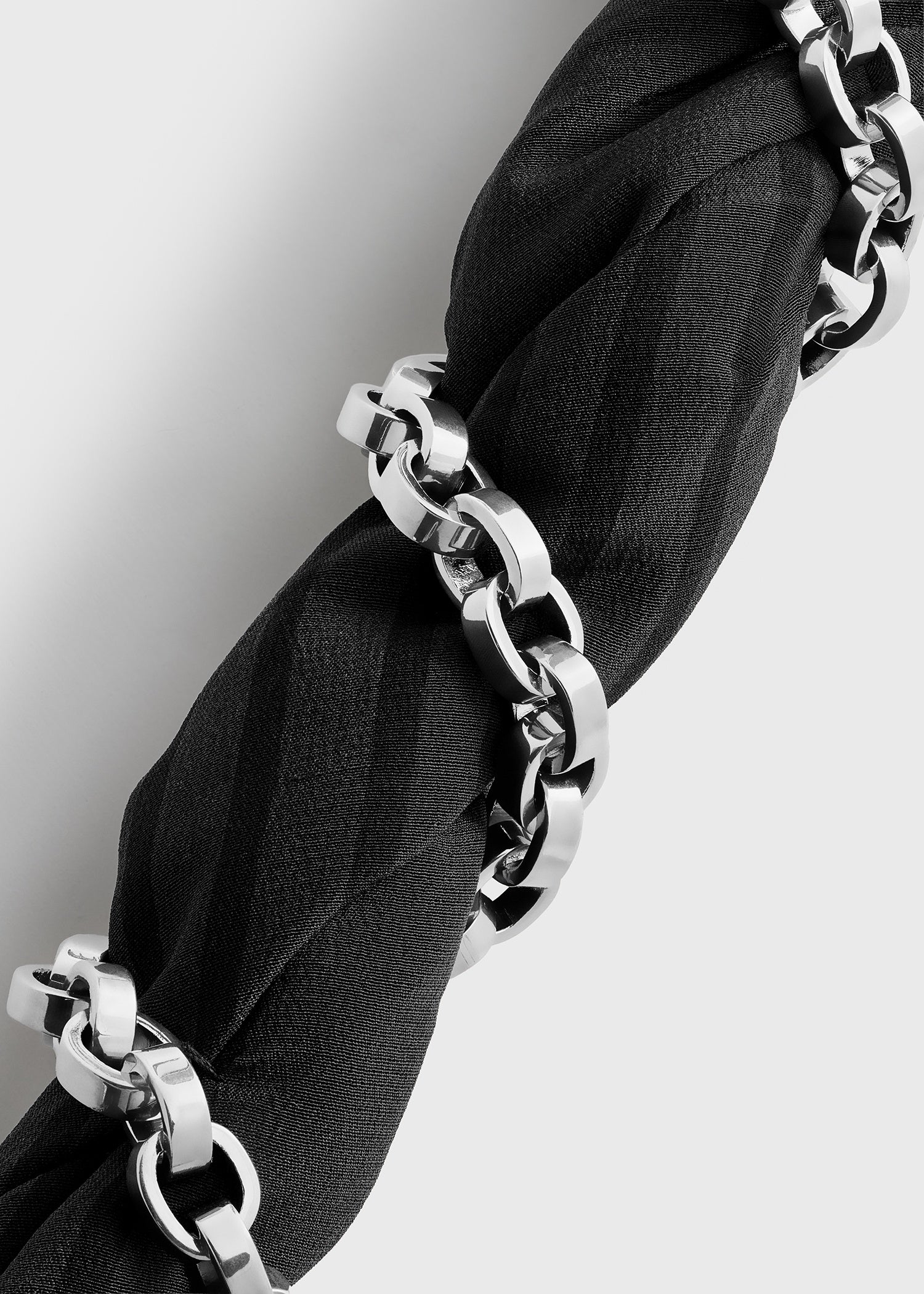 Silk scarf collar faded black/black/silver